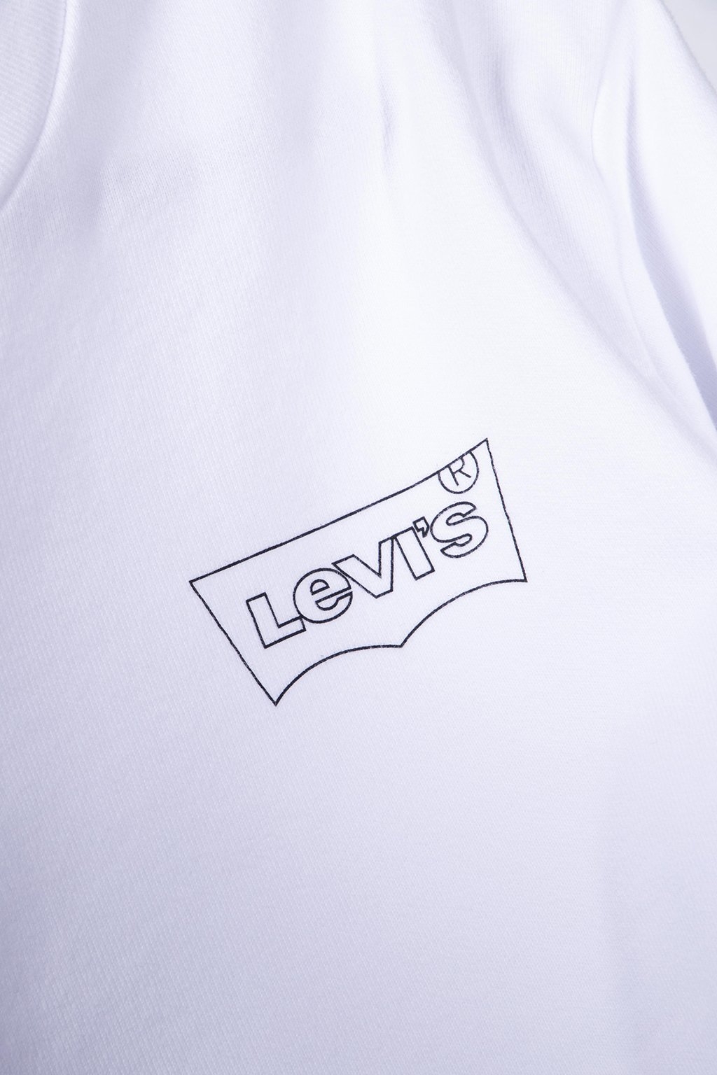 GRAPHIC SWEATSHIRT BATWING OUTLINED CHESTHIT WHITE 4