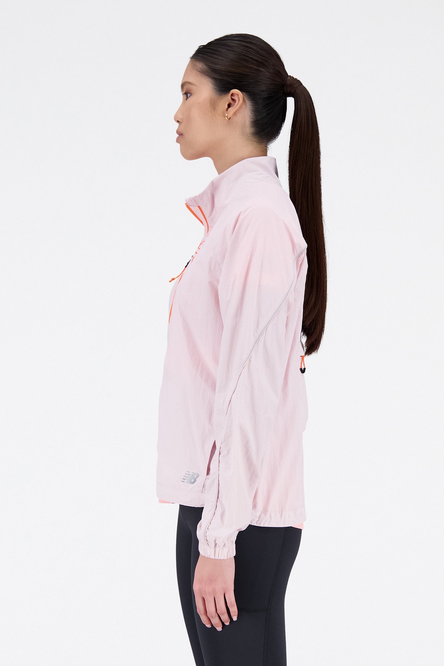 RUN LIGHT PACK JACKET IN PINK 4