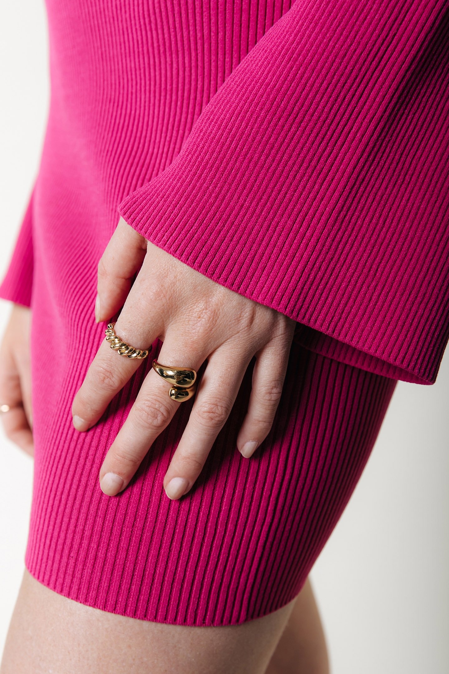 ASPEN HIGH NECK KNITTED DRESS LS FUCHSIA 4