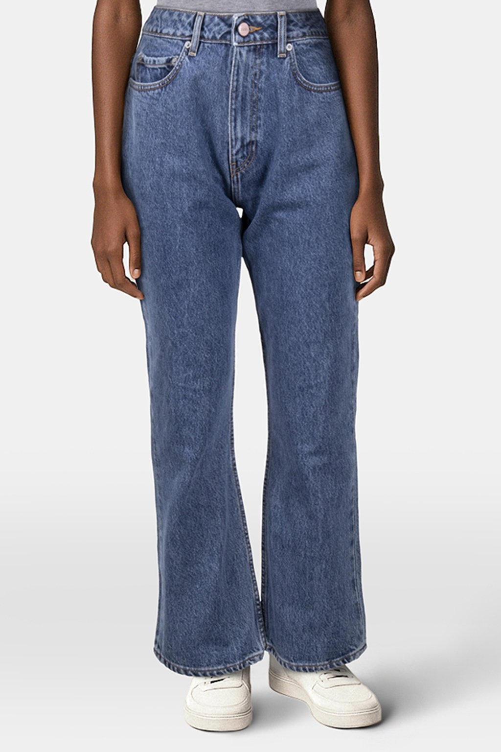 BETZY CROPPED MID BLUE STONE 1