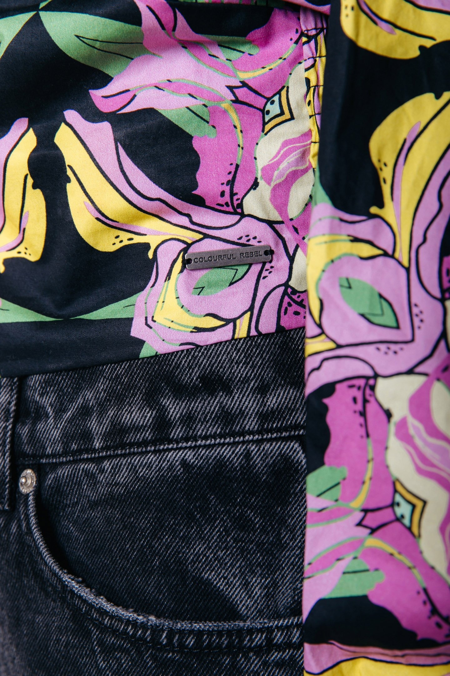 CHAYA GRAPHIC FLOWER PUFF SLEEVE CROPPED TOP MULTICOLOR 6