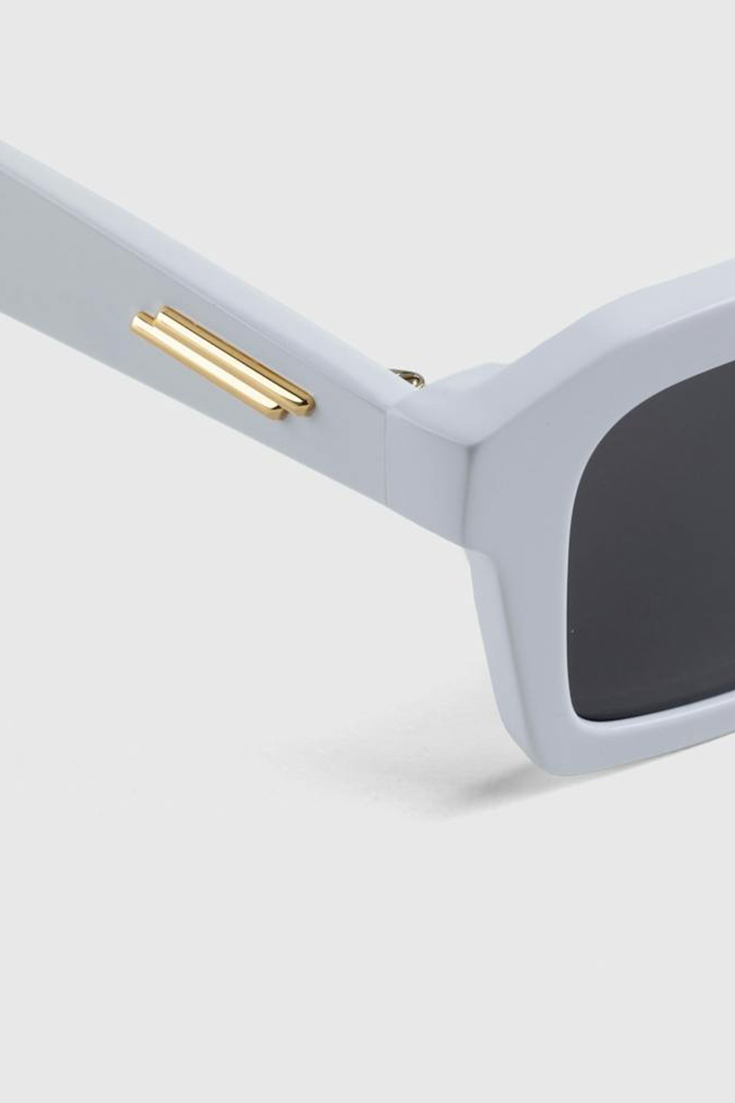 BOTTEGA VENETA – CLASSIC SQUARE SUNGLASSES WHITE/WHITE/GREY 5