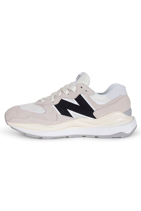 NEW BALANCE – M5740CBC SEA SALT 3