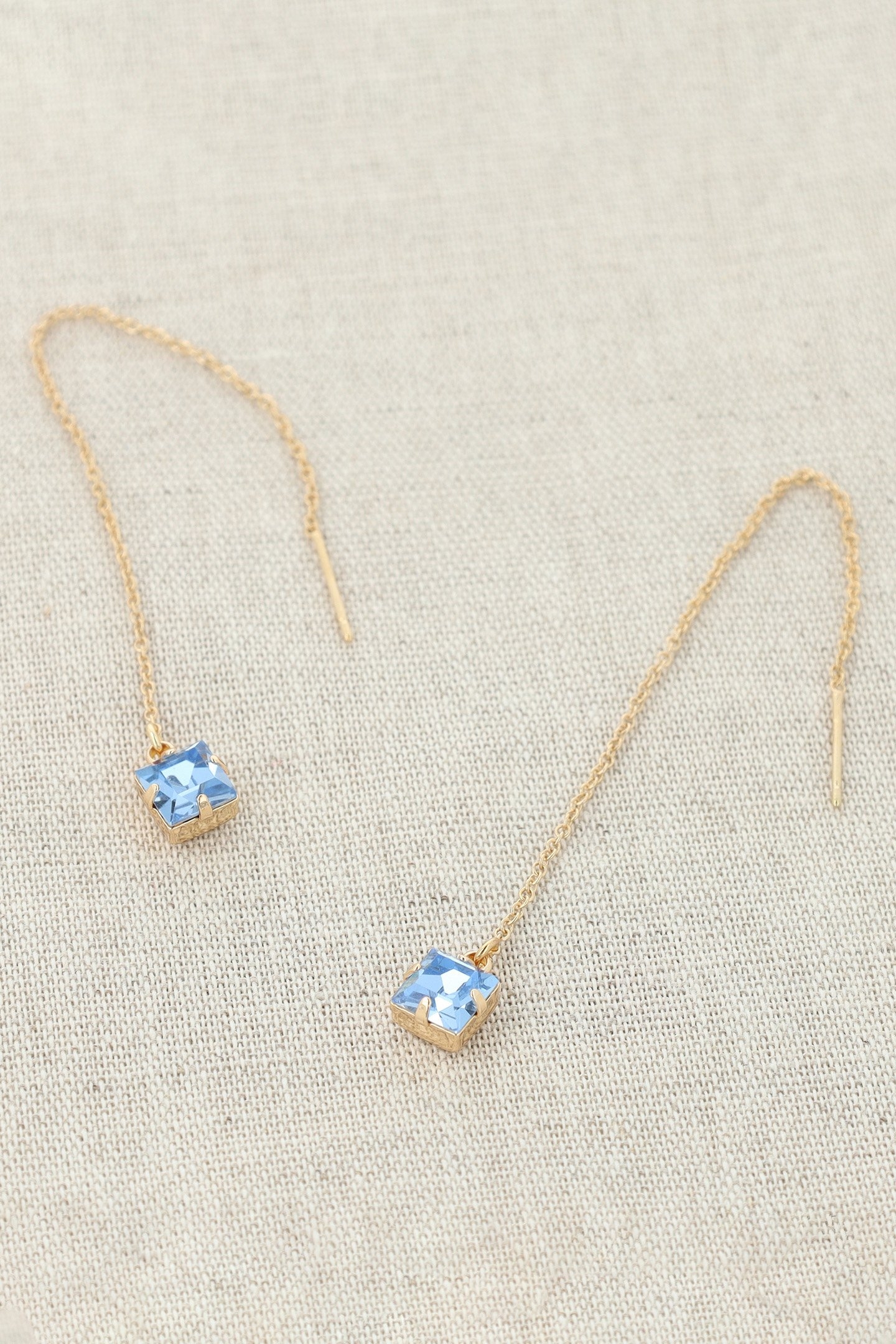 SAPPHIRE DANGLE EARRINGS 3