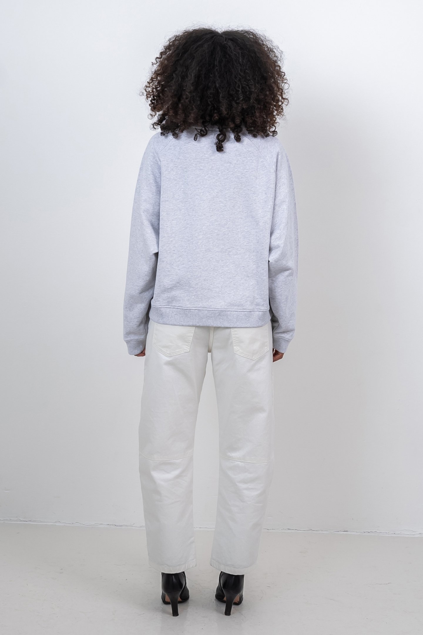 KORALIA LOGO SWEATER LIGHT GREY MELANGE 2