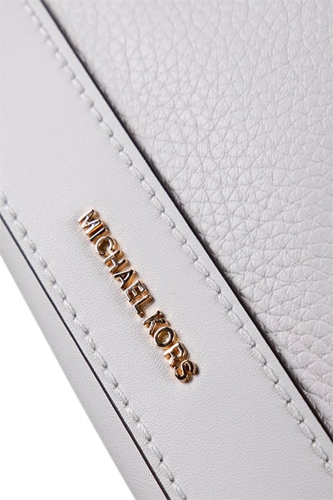 SMALL CROSSBODY BUCKET BAG IN WHITE 8