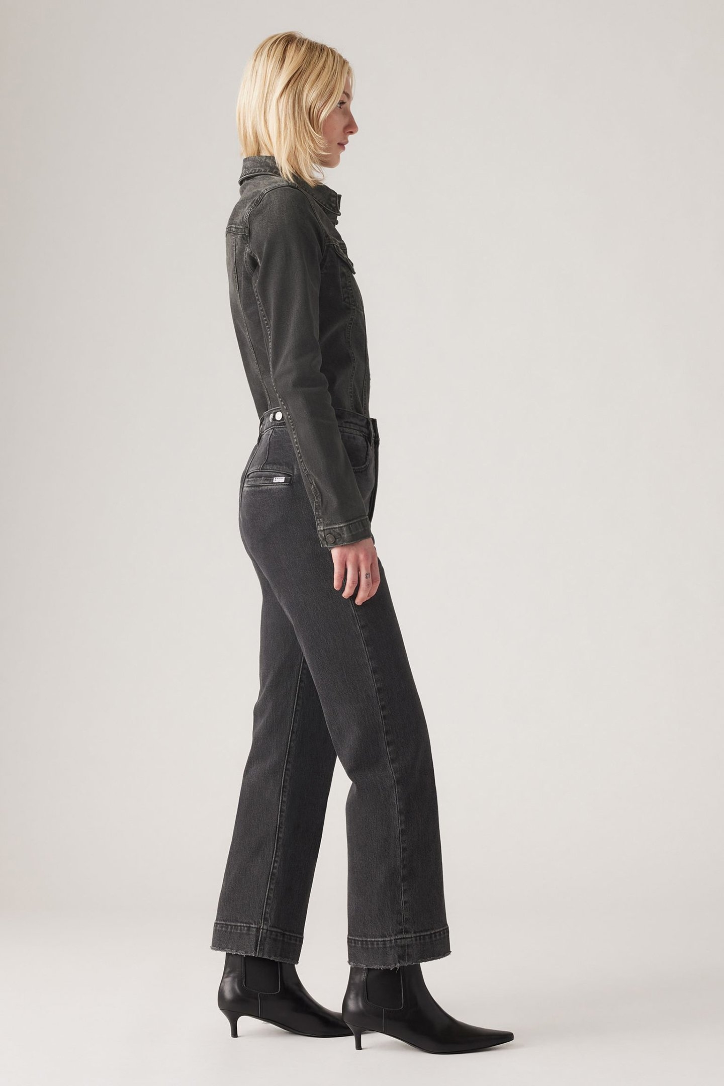 RIBCAGE STRAIGHT JEAN WITH TAILORED ANKLE IN BLACK 5