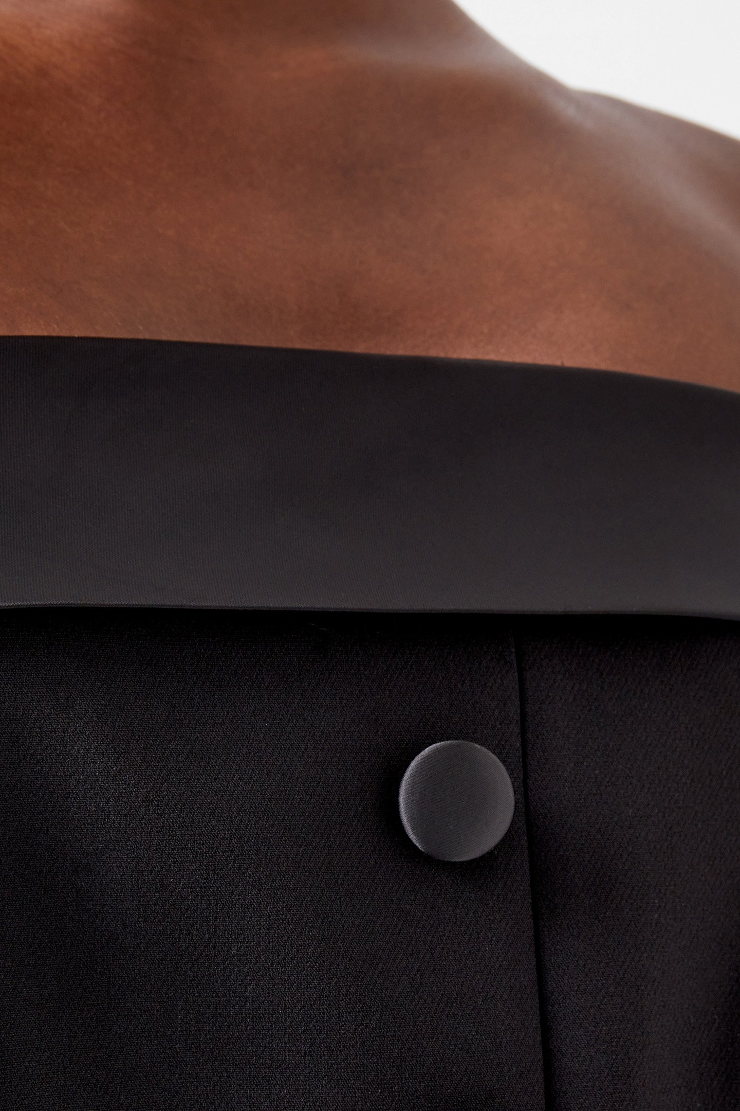 GEMMA CAREY SATIN STRAPLSS DRS BLACKOUT 4