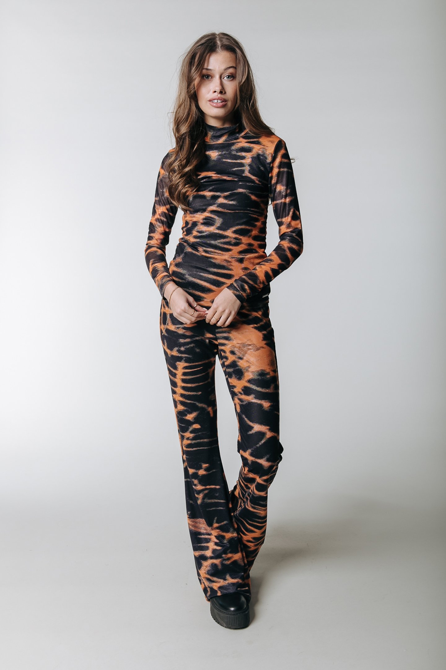 ANIMAL MESH EXTRA FLARE PANTS MANDARIN ORANGE 1
