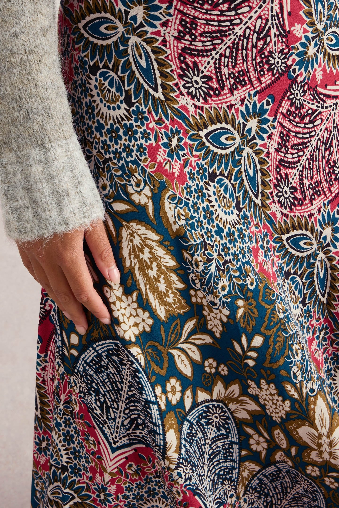 HOPE BIAS CUT MAXI SKIRT TEAL PRINT 4