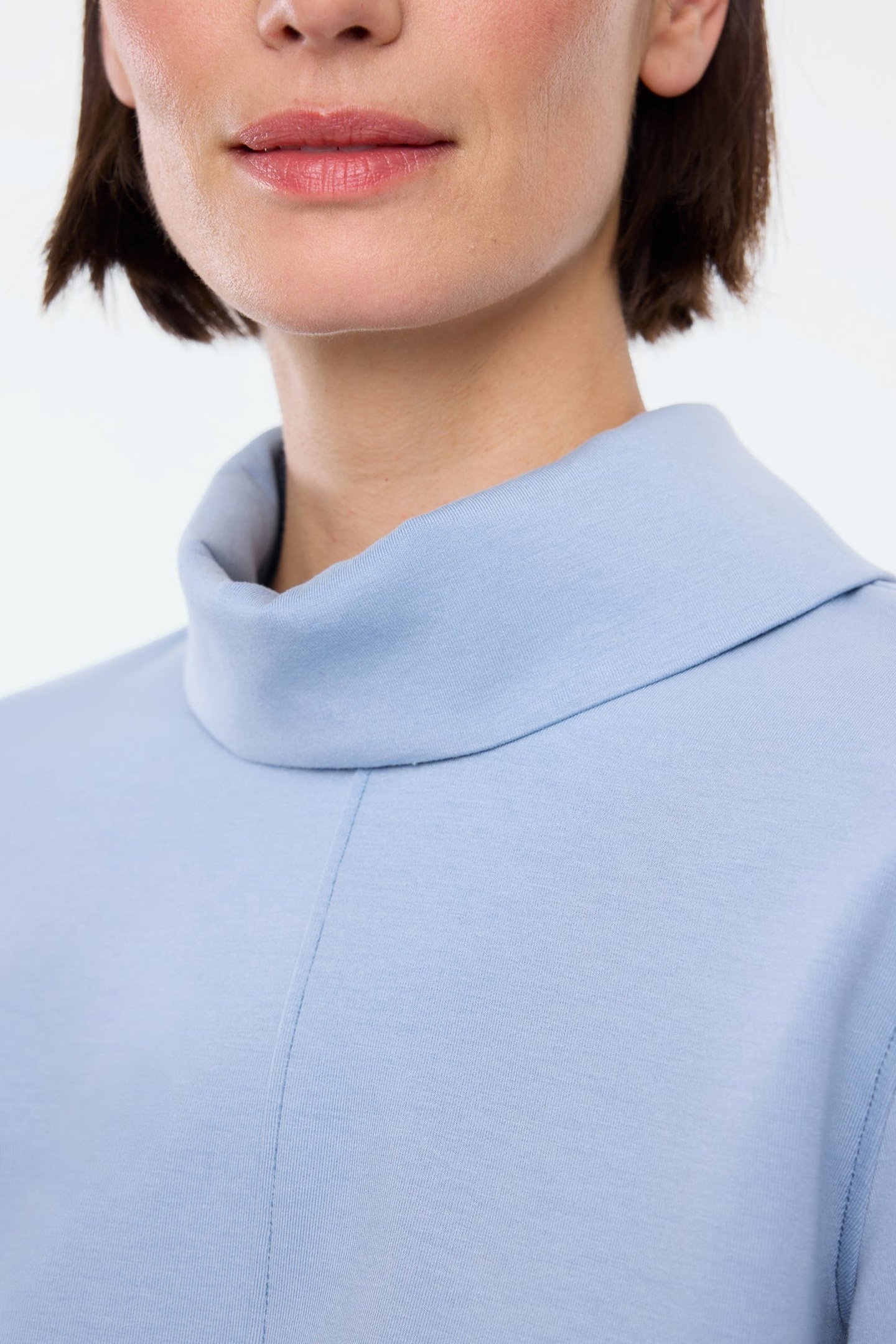SOFT ROLNECK SWEAT LIGHT SEA BLUE 7