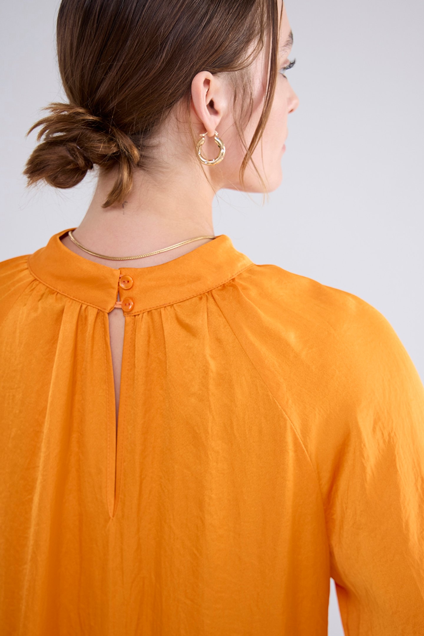 TOP HIGH NECK SILKY TOUCH REDS 4