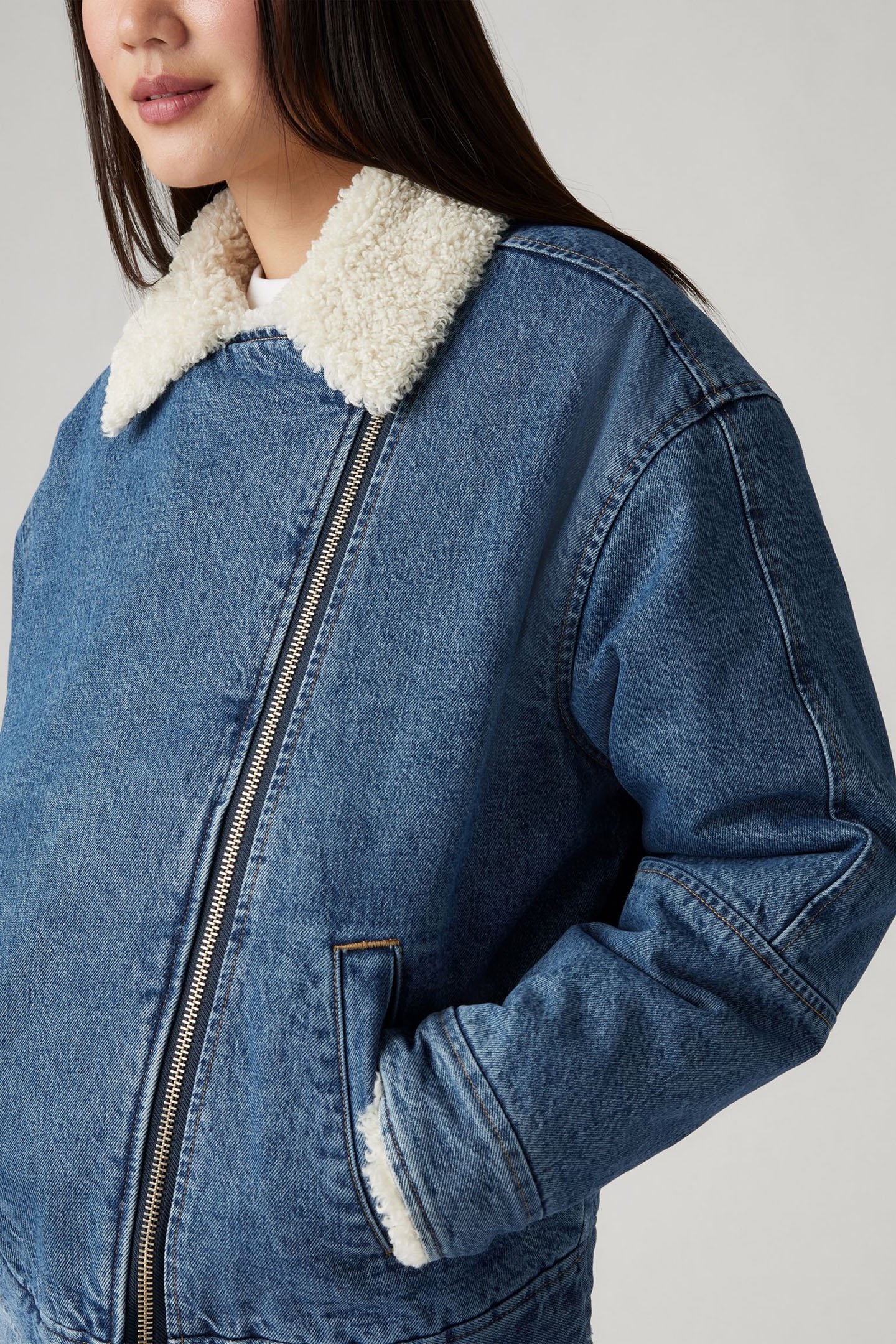 SHERPA FLIGHT JACKET IN THE AIR 5