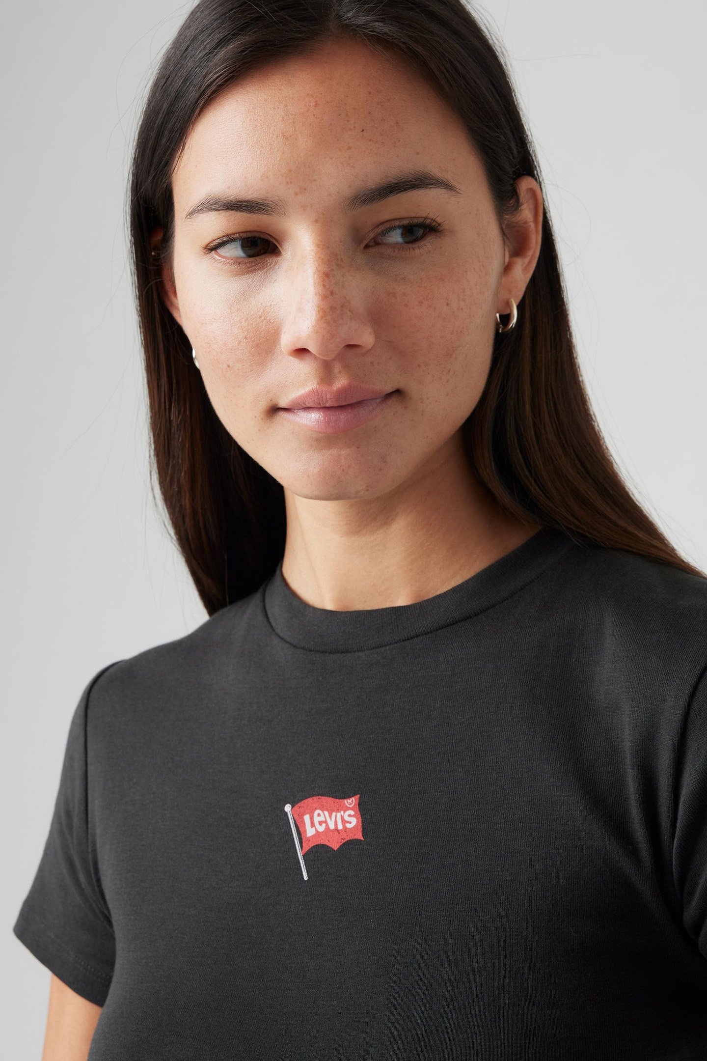 GR ESSENTIAL SPORTY TEE MINI FLAG BLACK 4