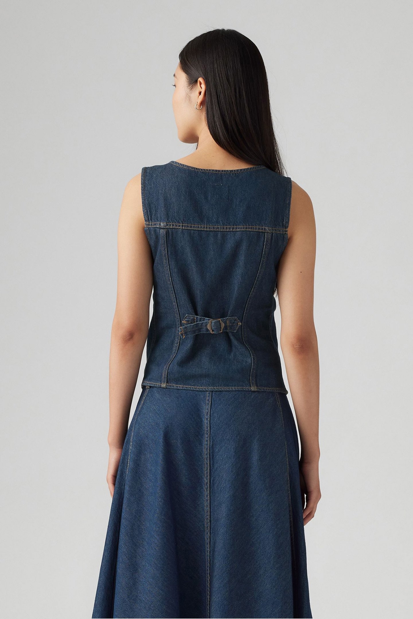 LOOSE VEST H1'25 SQUARE CIRCLE 2