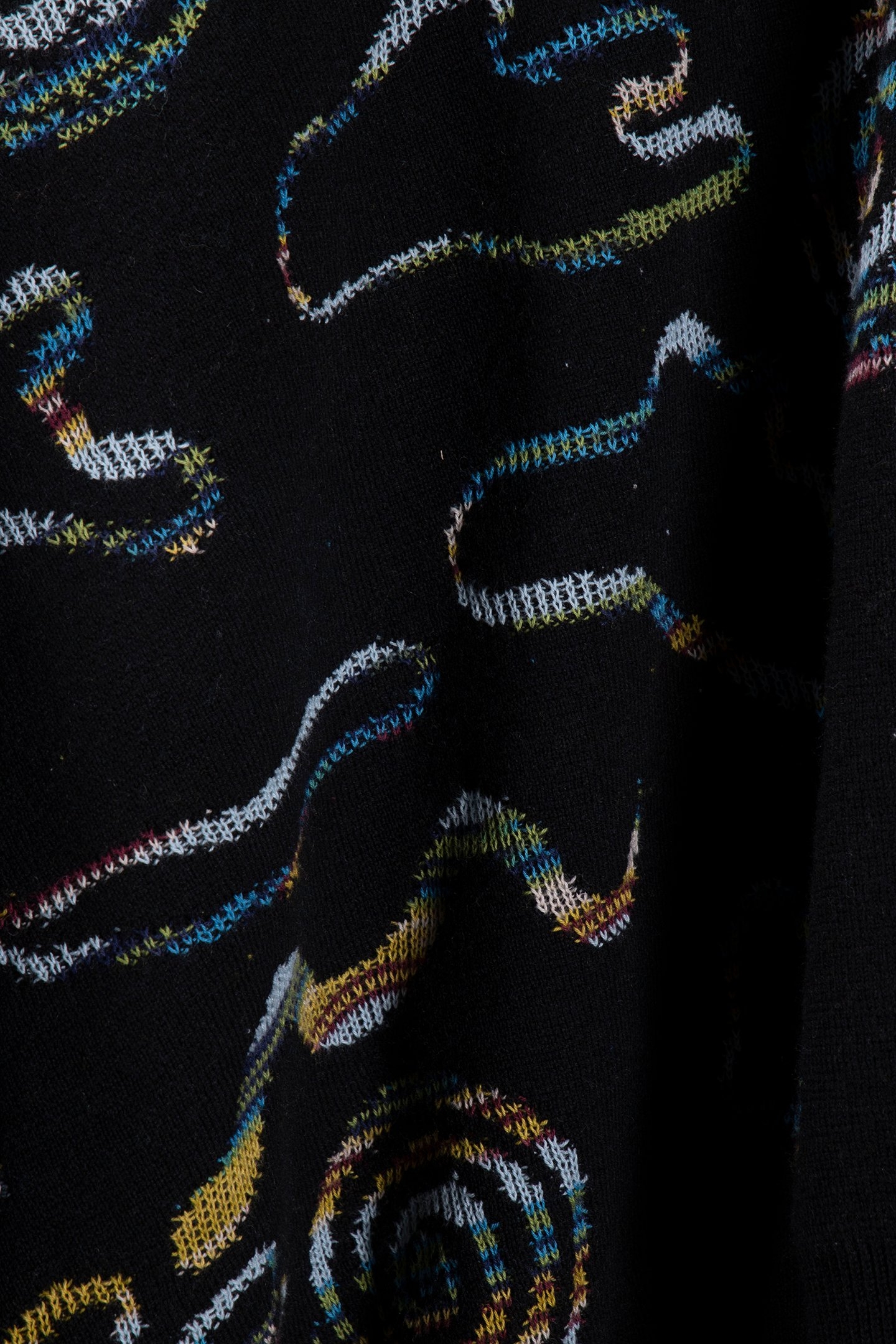 KNITTED SWEATER CREW NECK BLACK 6