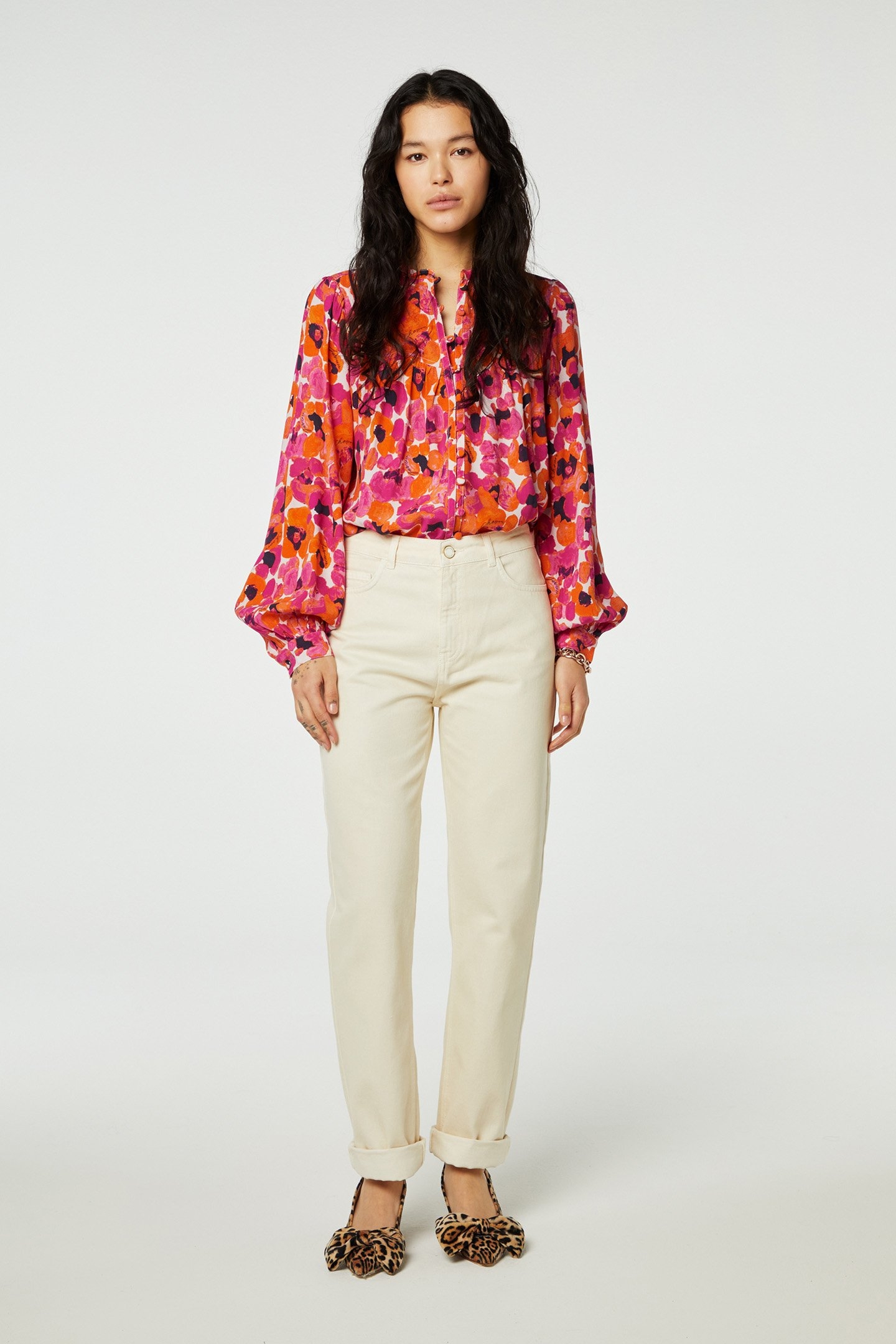 LOLA STRAIGHT CREAM WHITE 2