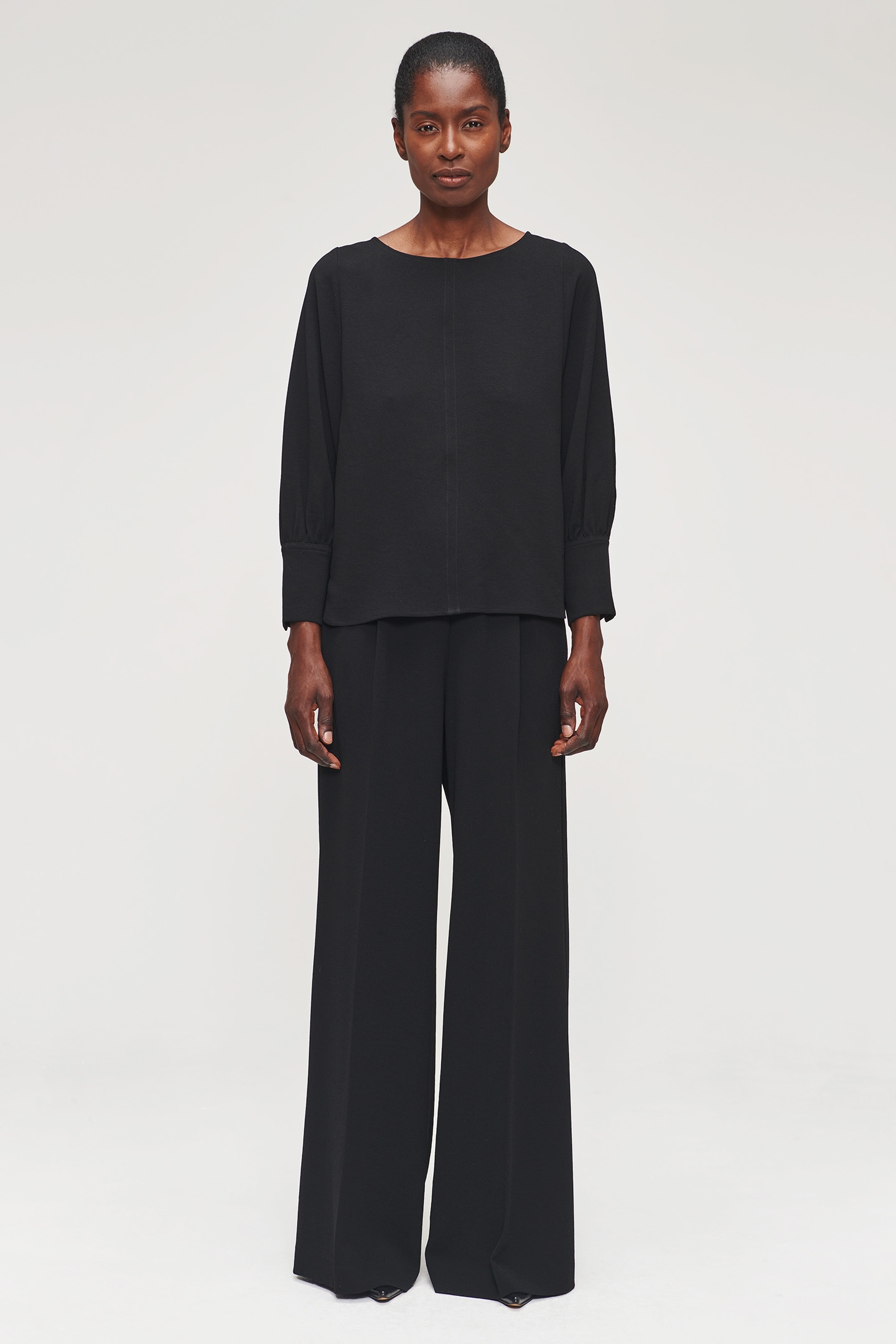 RECYCLED POLY SLEEK TOP BLACK 3