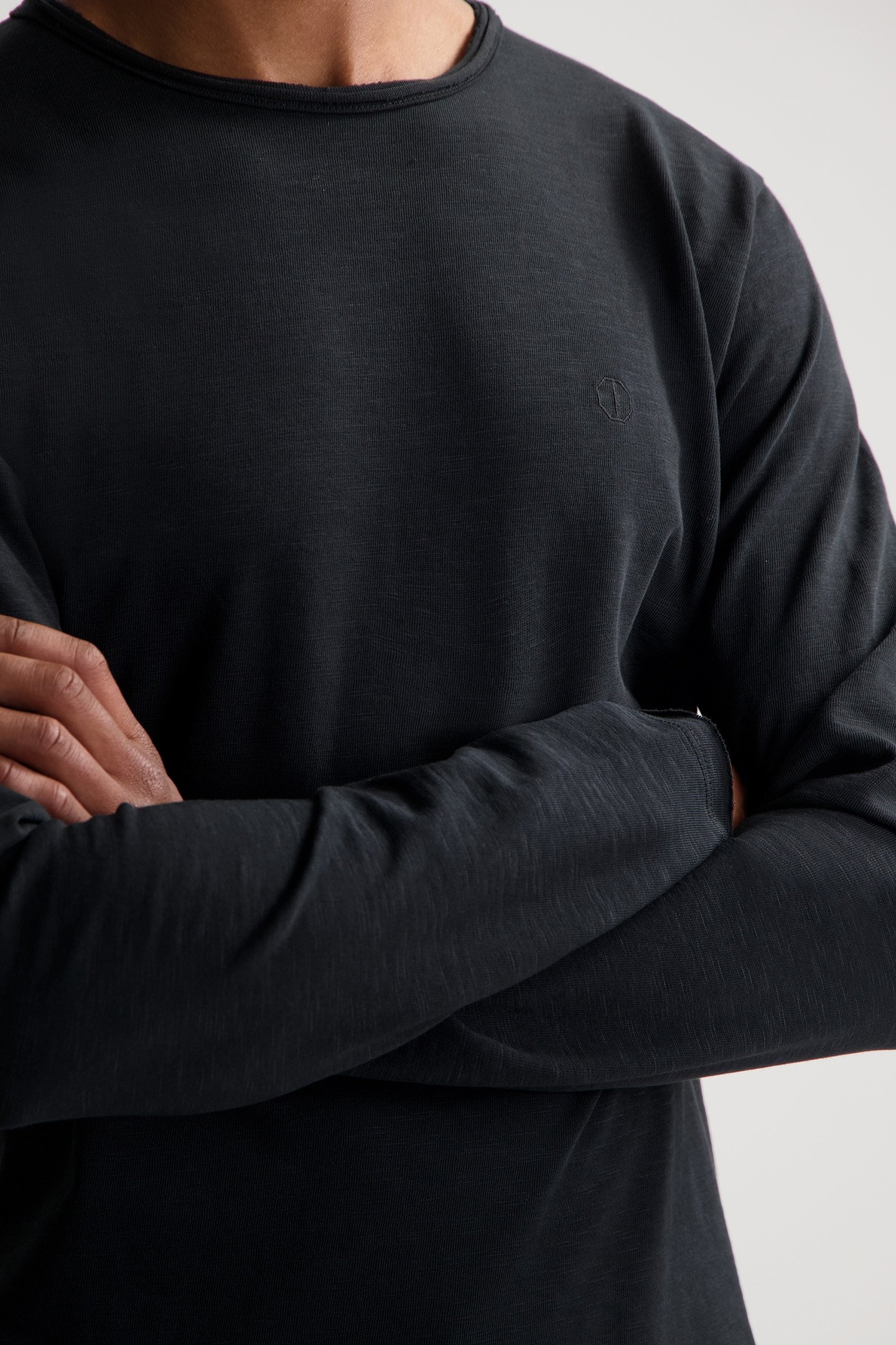 DS_NEWMAN CREWNECK BLACK 6