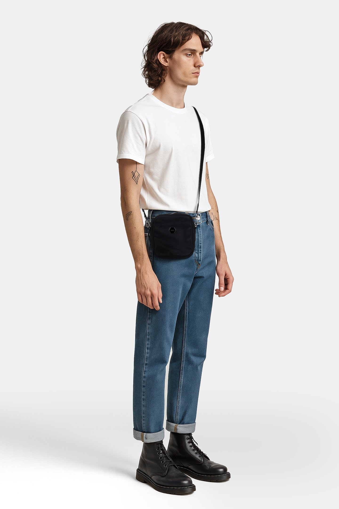 UNISEX BALR. CLASSIC MESSENGER BAG JET BLACK 1