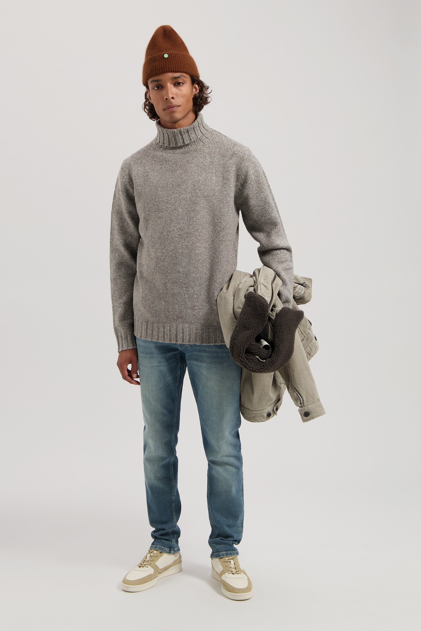 DS_OVE TURTLENECK DRIFT WOOD 3