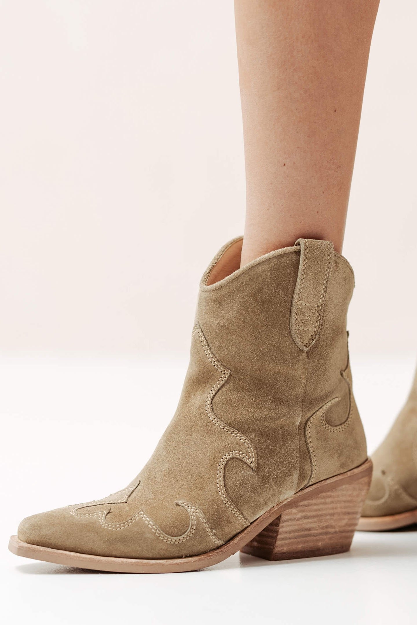 EVELINE RILEY BEIGE 2