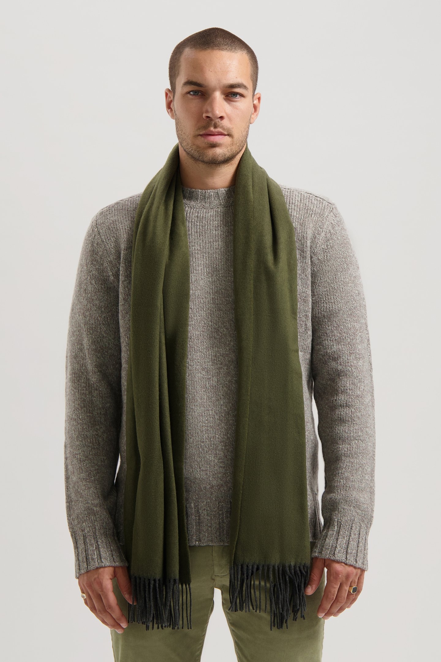 DS_ARNVINN SCARF OLIVE NIGHT 2