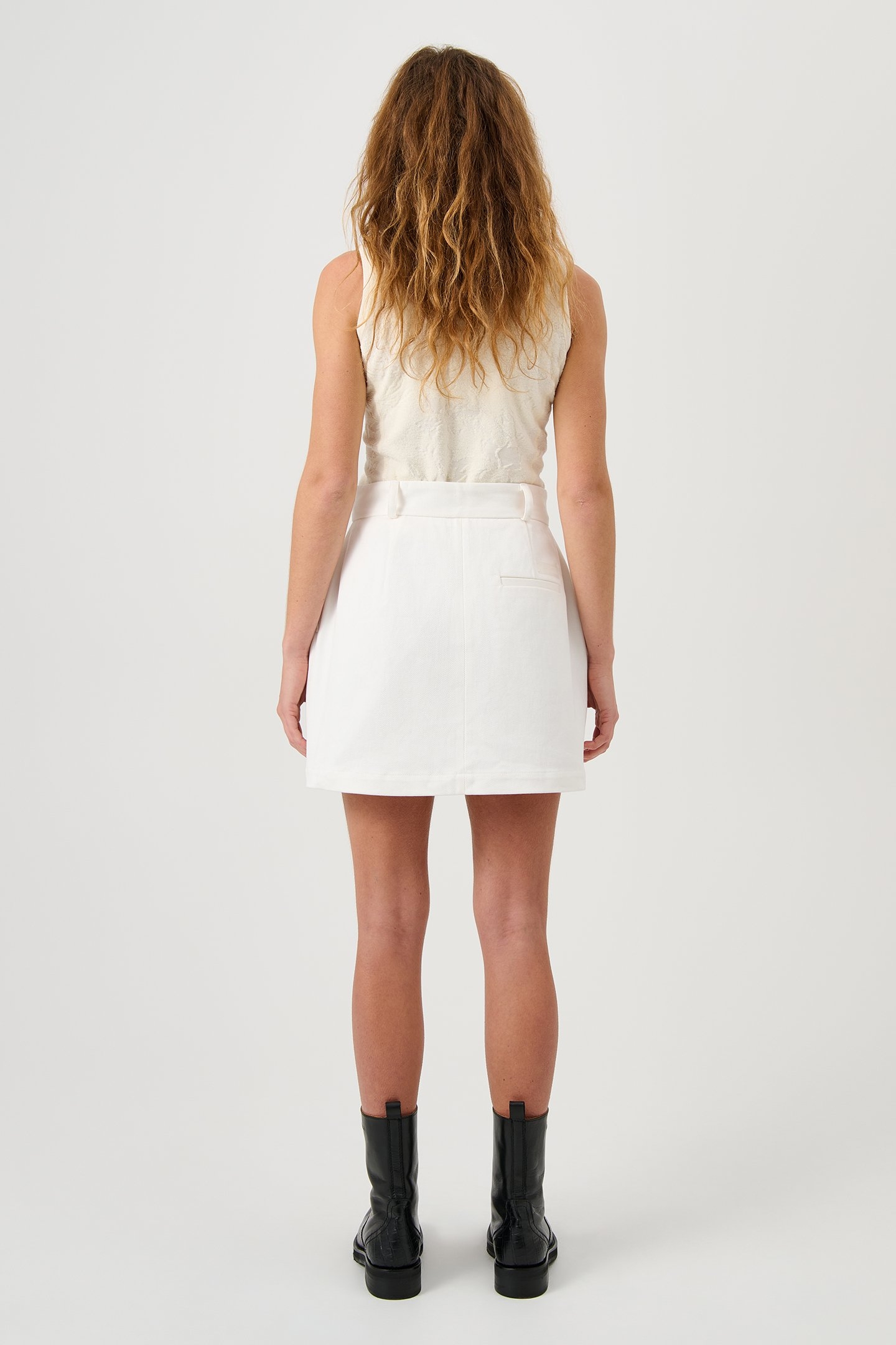 SKIRT WHITE 2