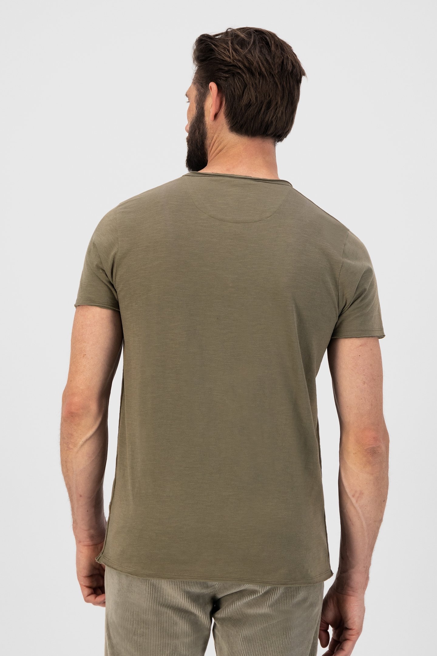 MC. QUEEN BASIC TEE SLUB JERSEY ARMY GREEN 2