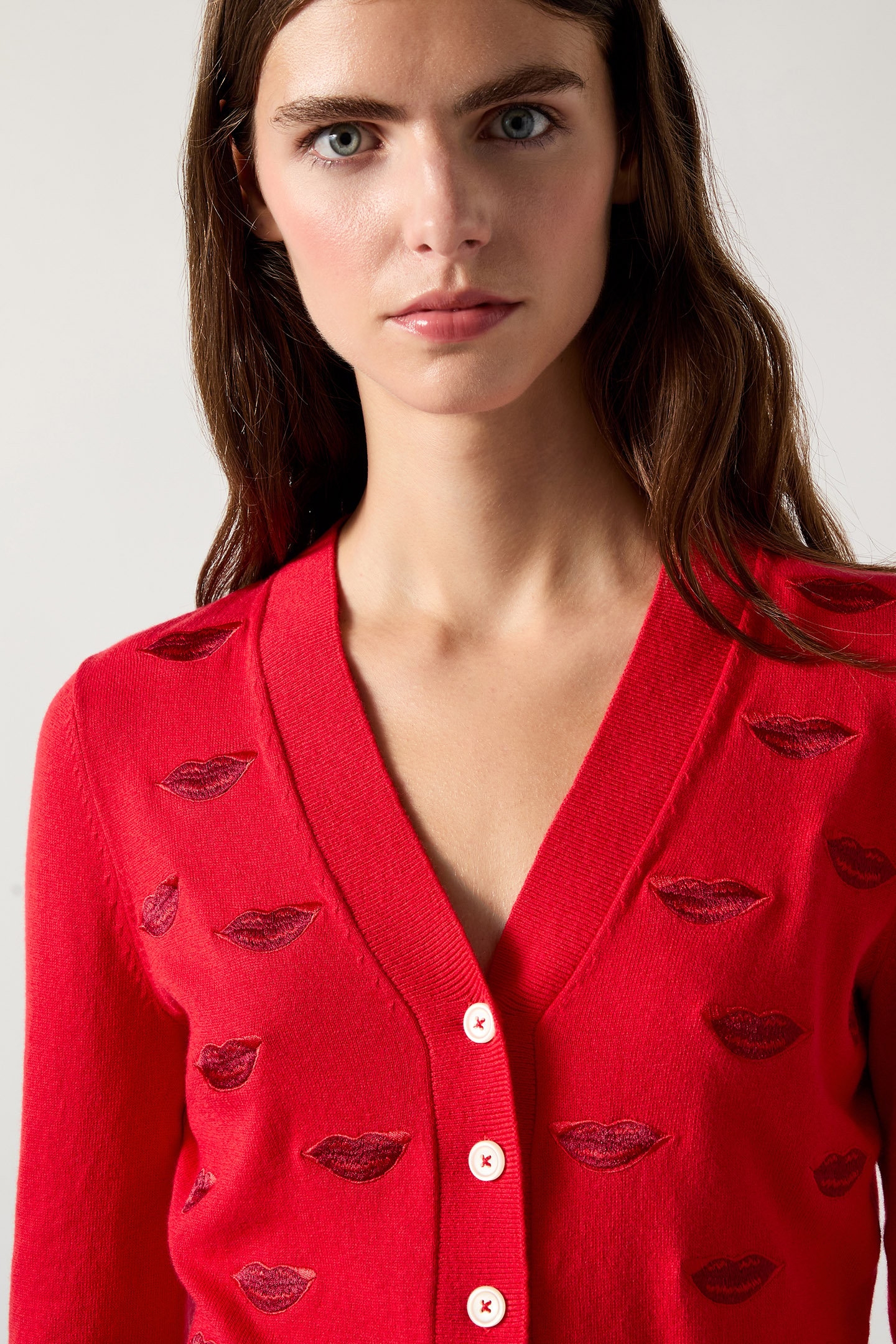 CD TALLIS LIPS CARDIGAN RED 5