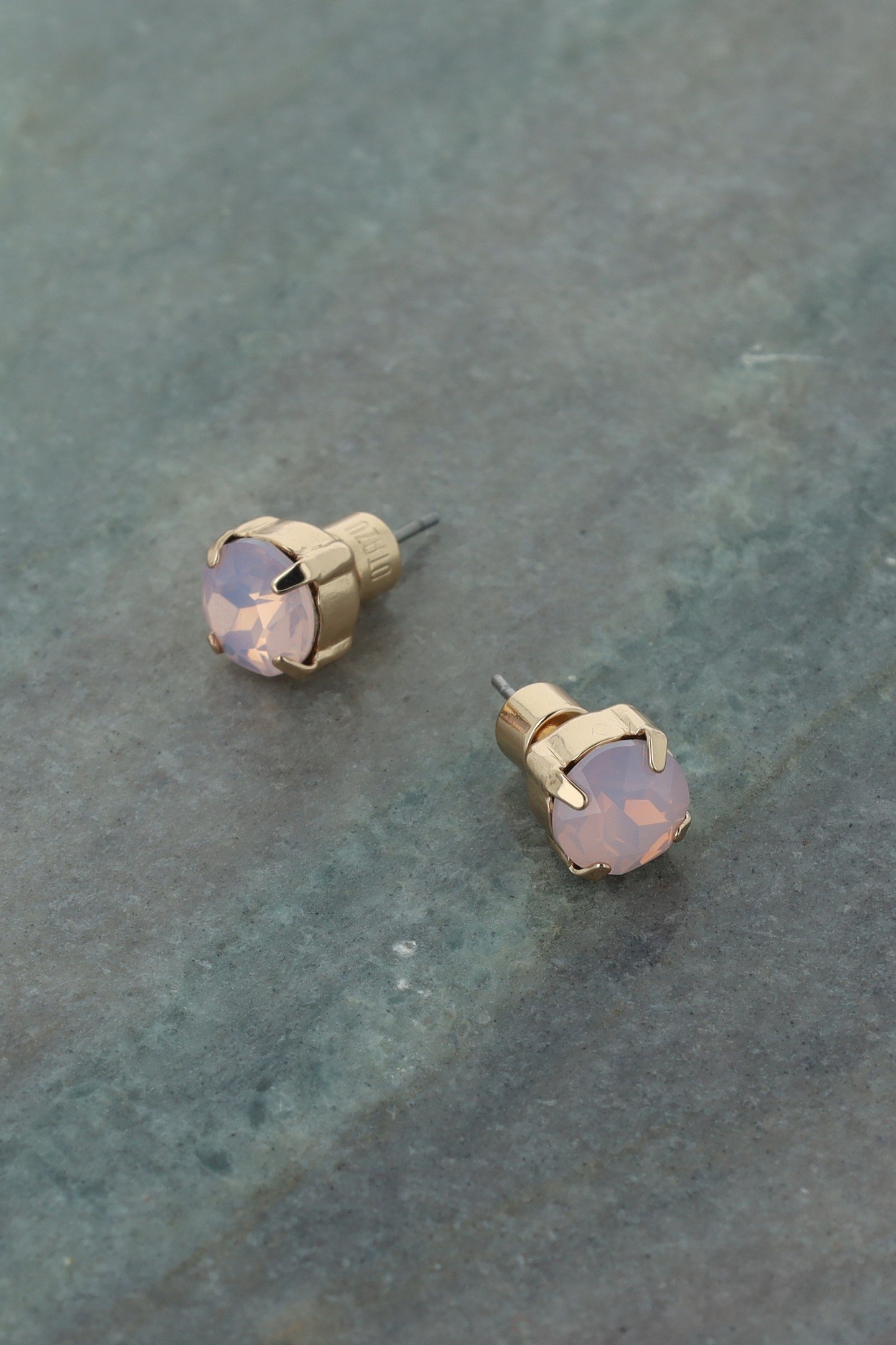 ROSEWATER OPAL EARPINS 2