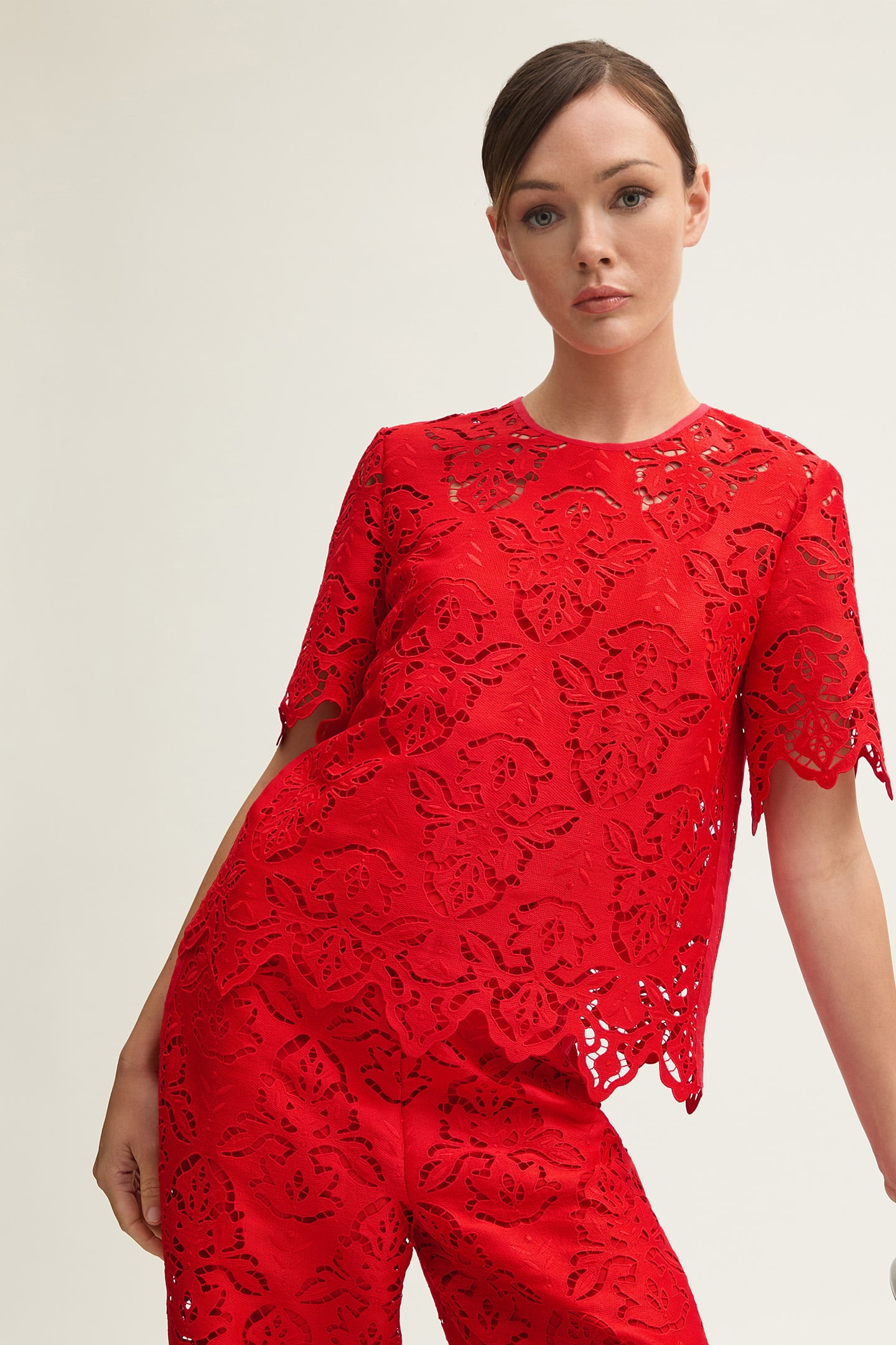 TW GRACE CUTWORK TOP RED 4