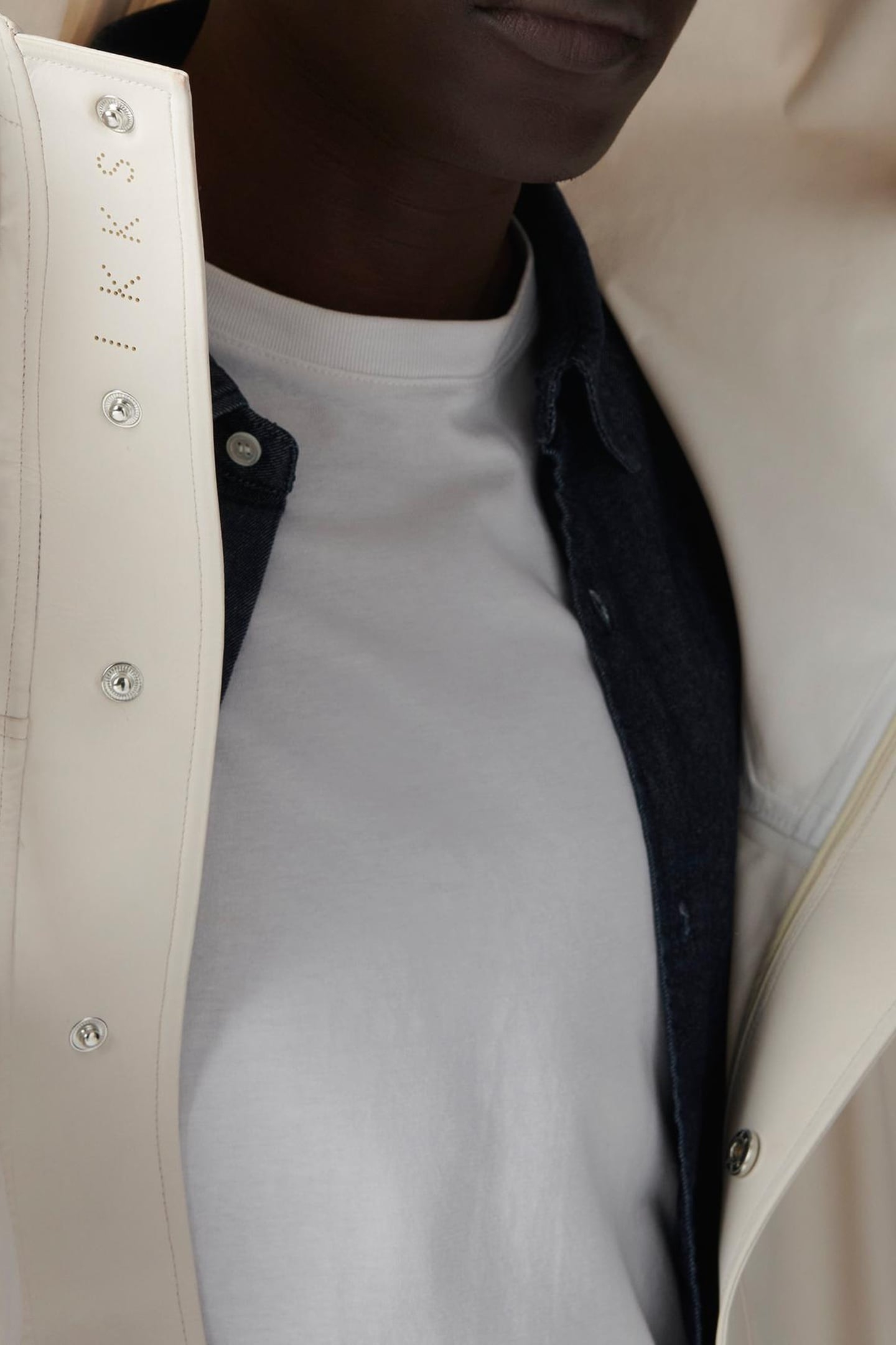 CHALK RUBBER NYLON HOODED JACKET 6