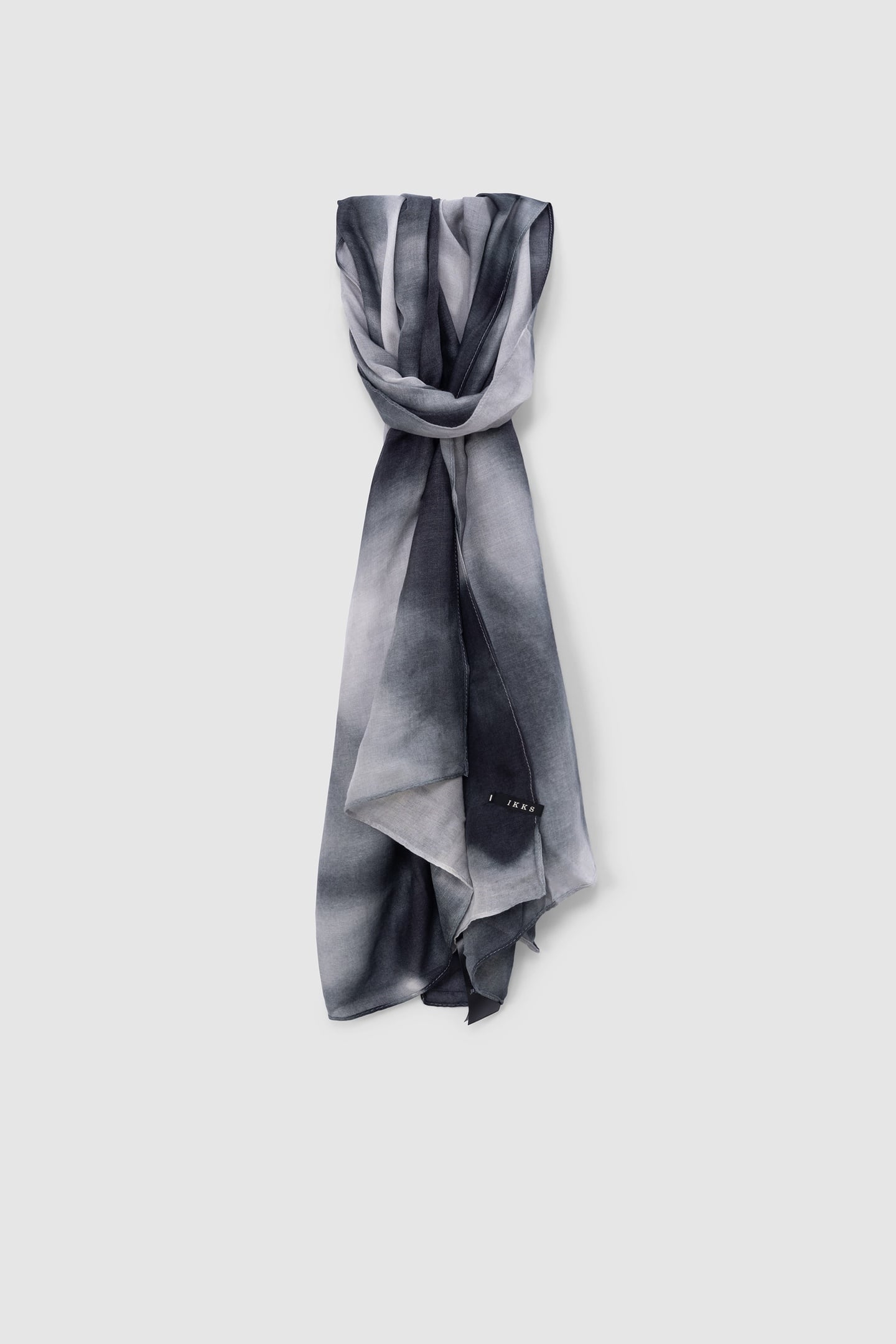 GREY BLUE DEEP-DYE LOOK SCARF 1