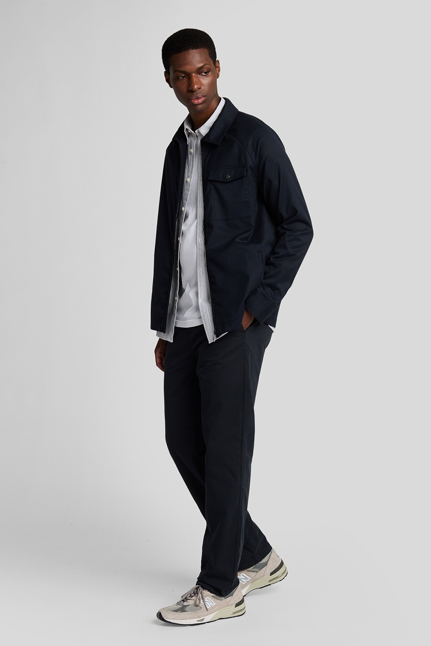 DRAWSTRING TAPERED CHINO JET BLACK 2