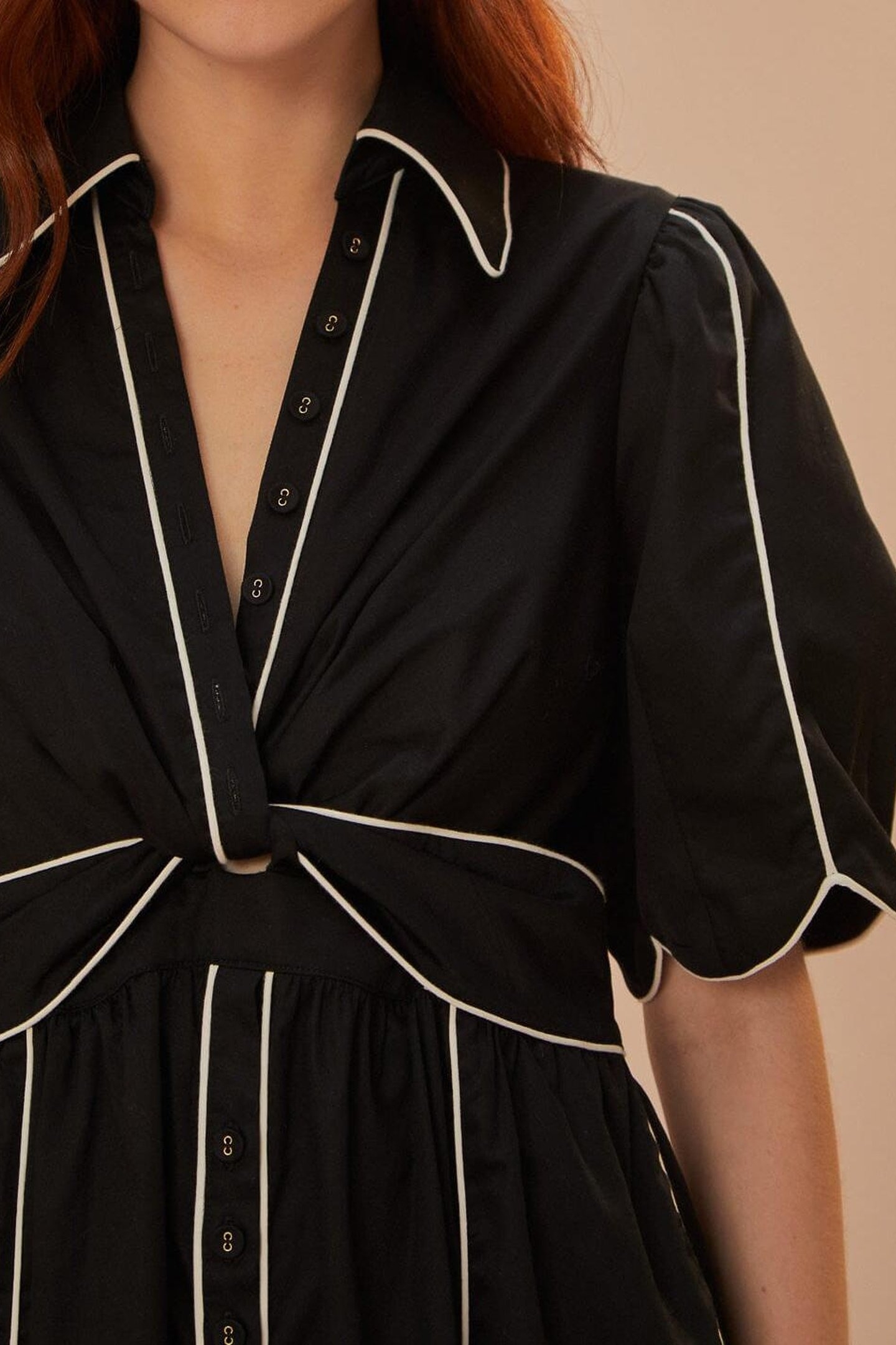 BLACK AND WHITE SHORT SLEEVE MIDI DRESS 4