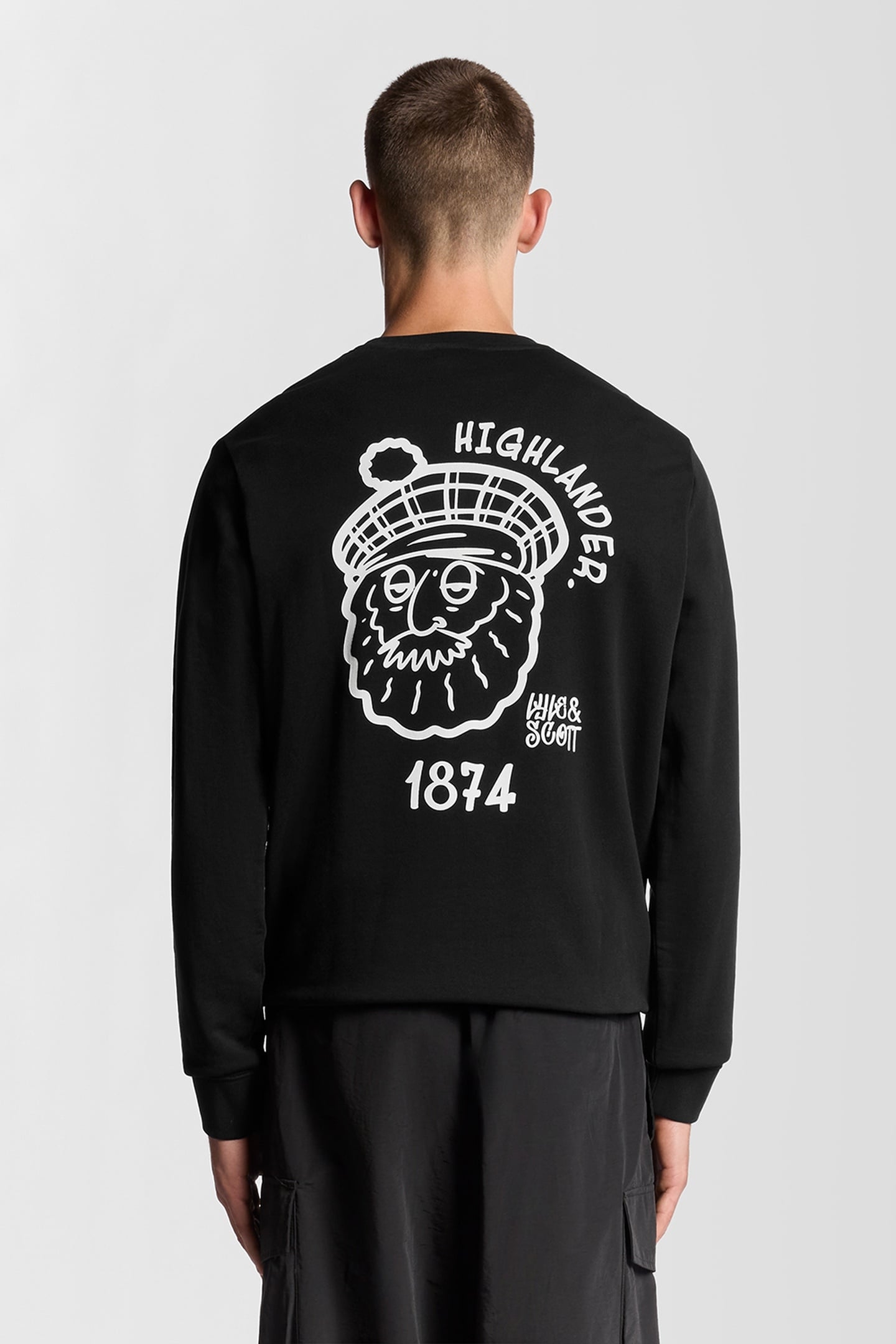 HIGHLANDER GRAPHIC SWEATSHIRT JET BLACK 3