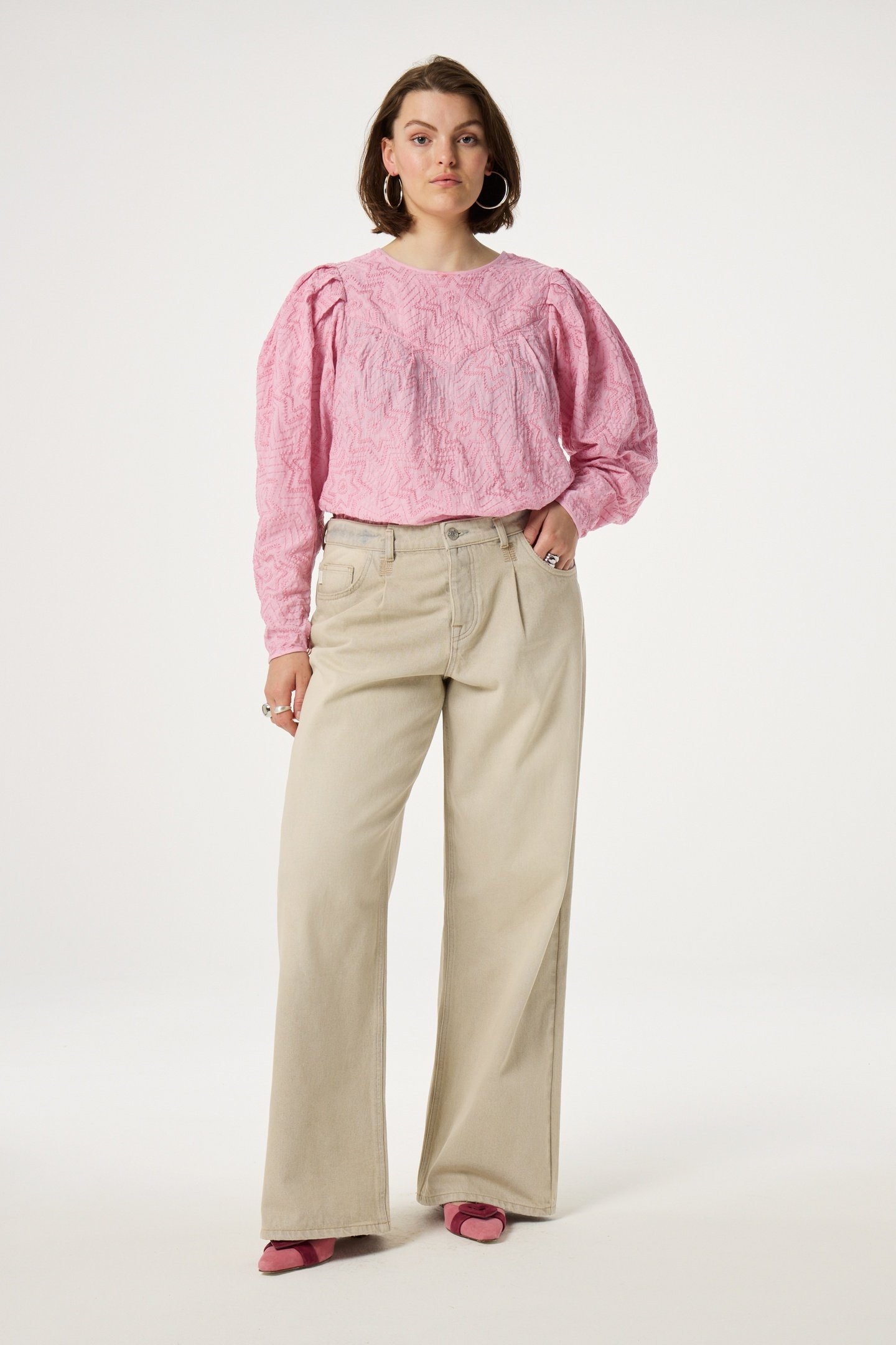 MYA TOP ALLOVER EMBRO CAMEO PINK 2