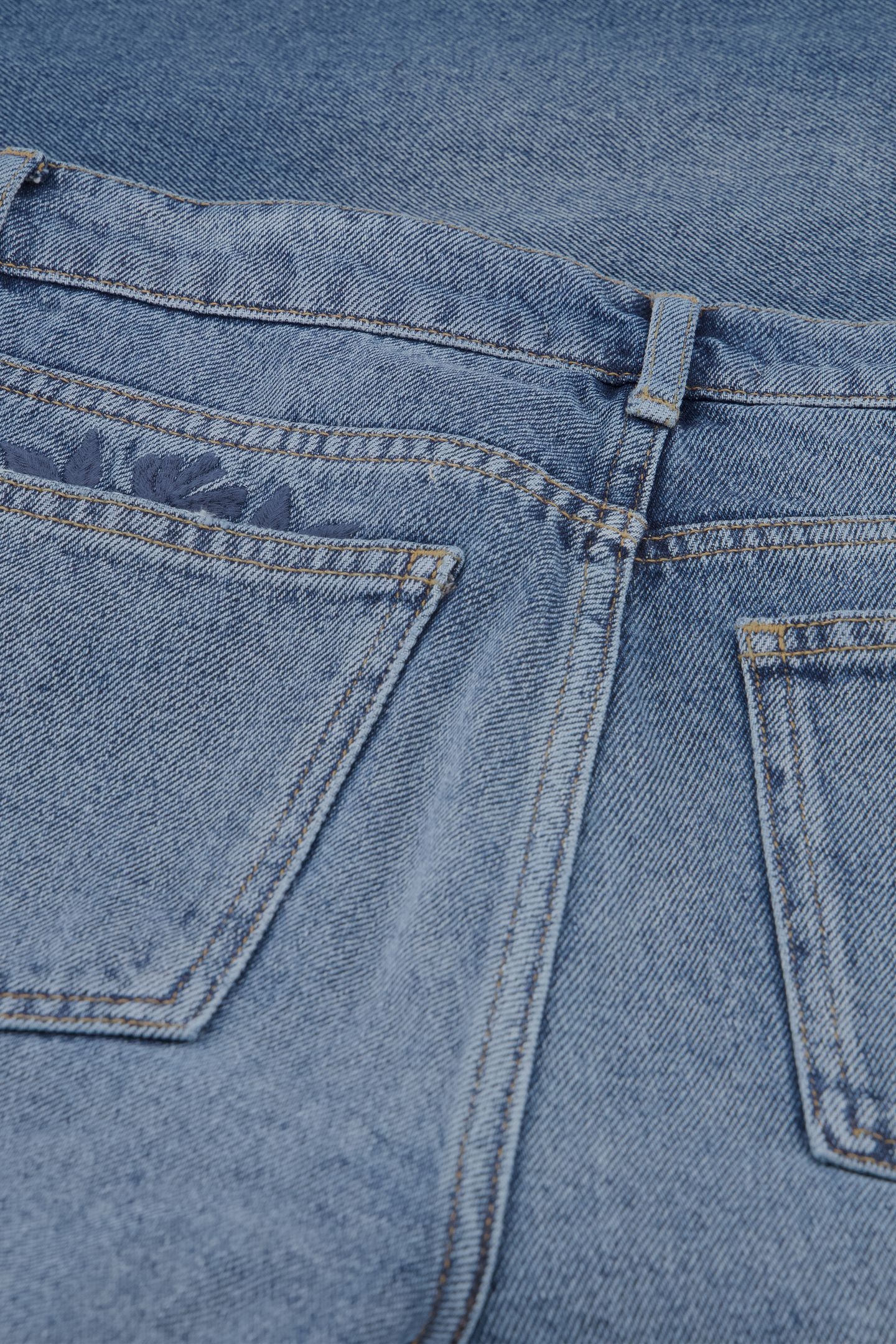 MARIE STRAIGHT LOW-RISE JEANS AUTHENTIC WASH 5