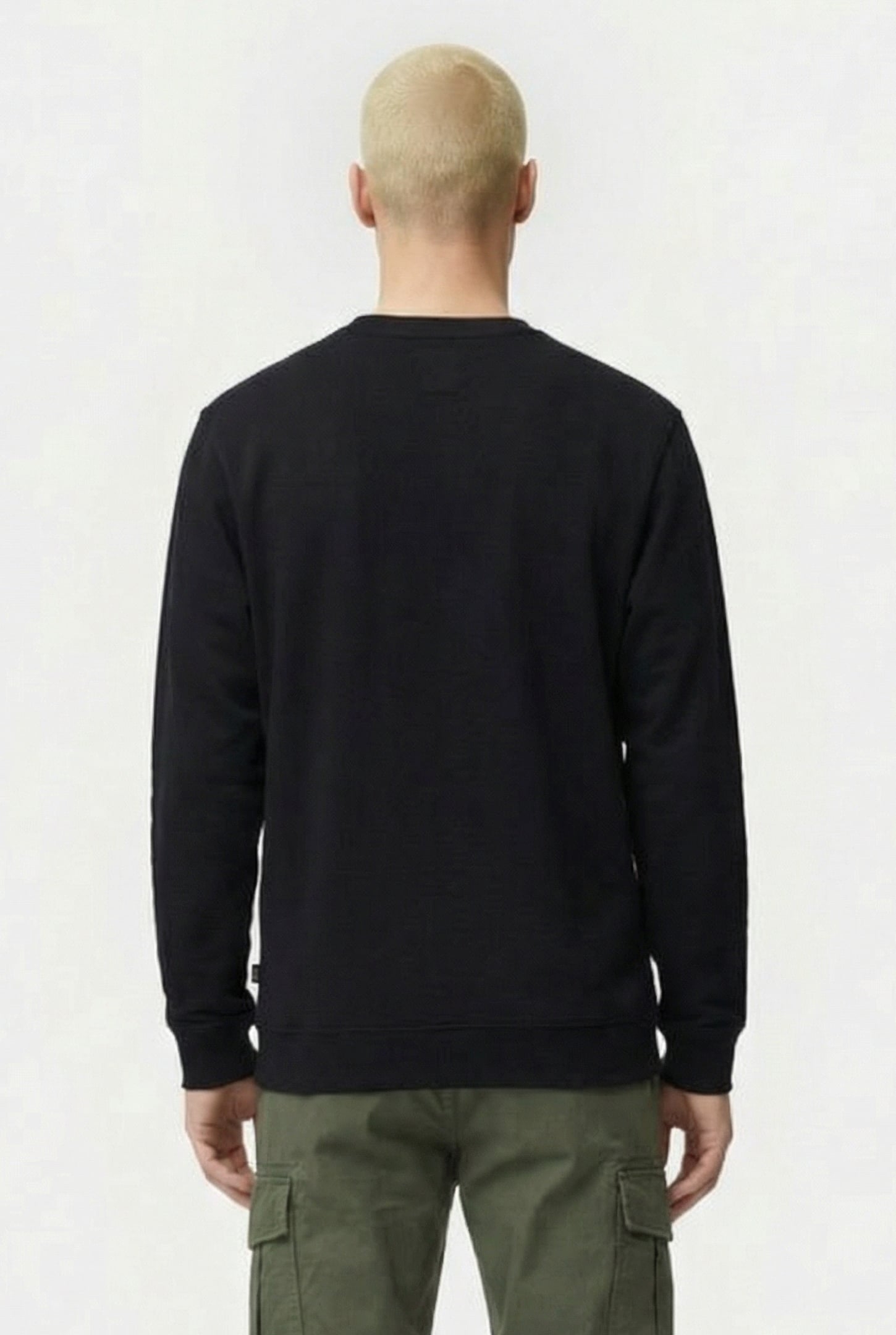 MN VANS CLASSIC CREW II BLACK/WHITE 2