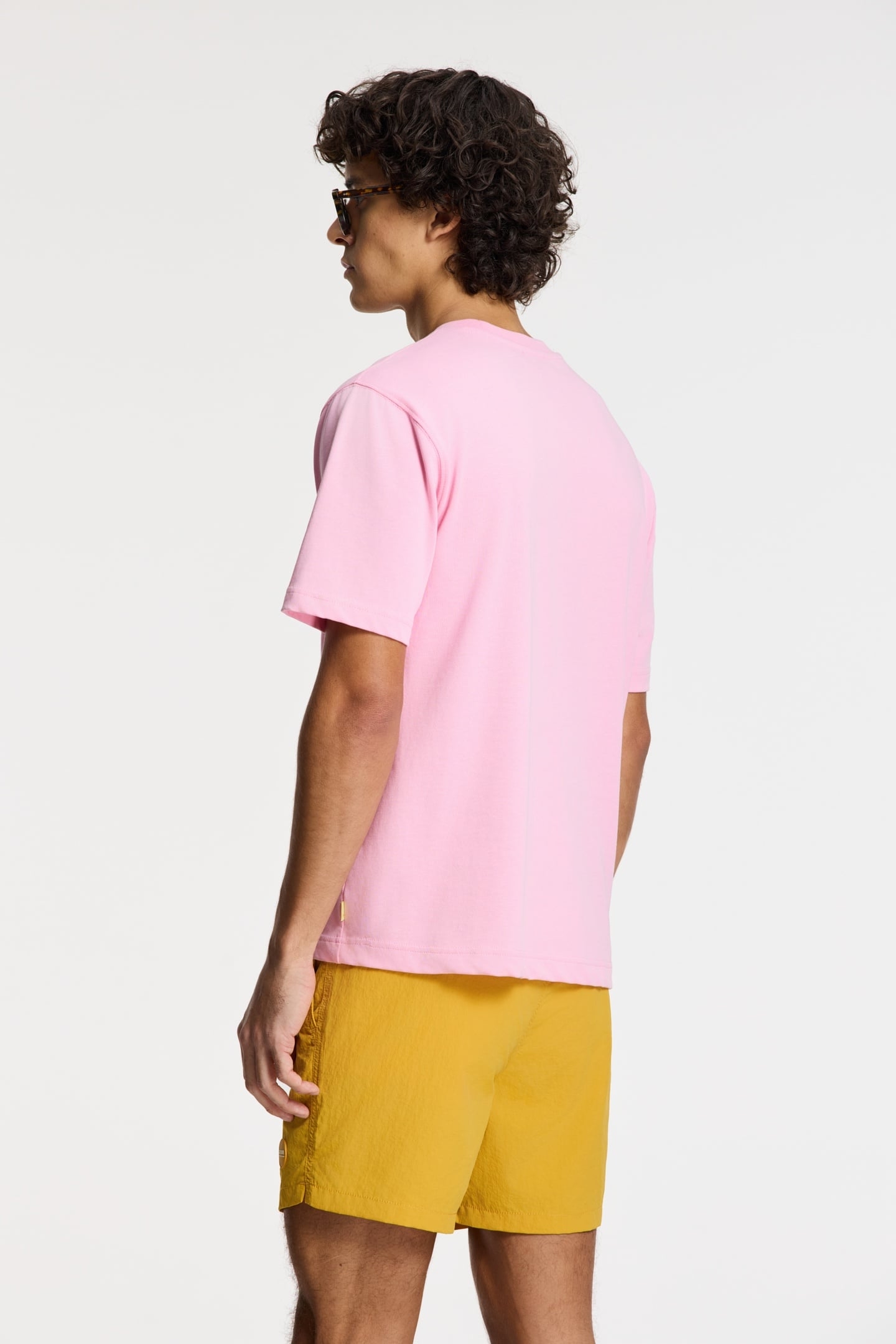 FINN RELAXED T-SHIRT SHIWI BADGE PINK CHALK 5