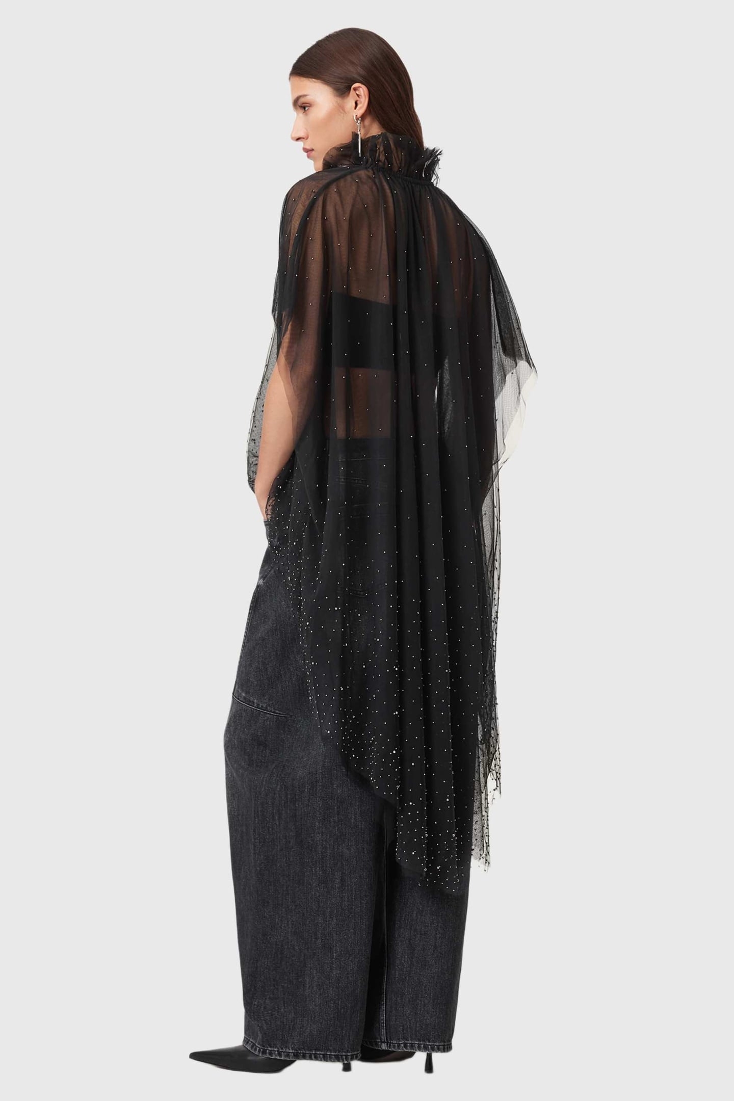 SEZ EMB TULLE CAPE BLACK 4