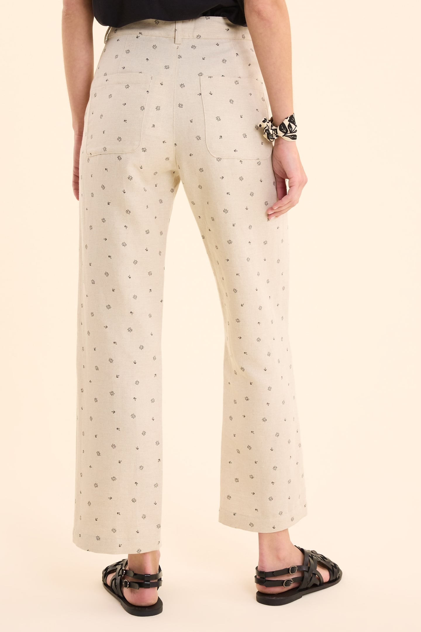 ECRU PANTS WITH MICRO FLOWER PRINT ECRU 4