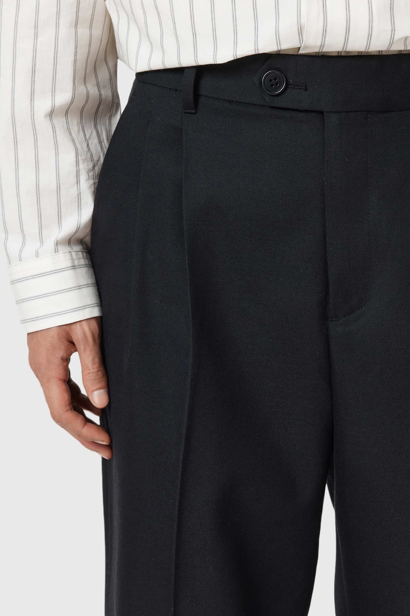 TALLIS STRAIGHT BLACK 6