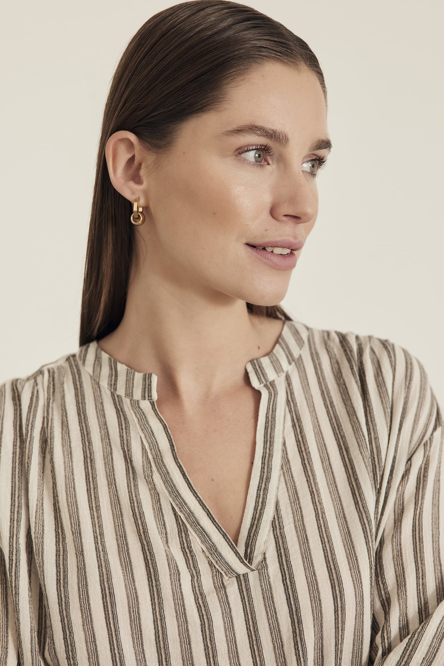 SARINA TOP GRAPHITE 8