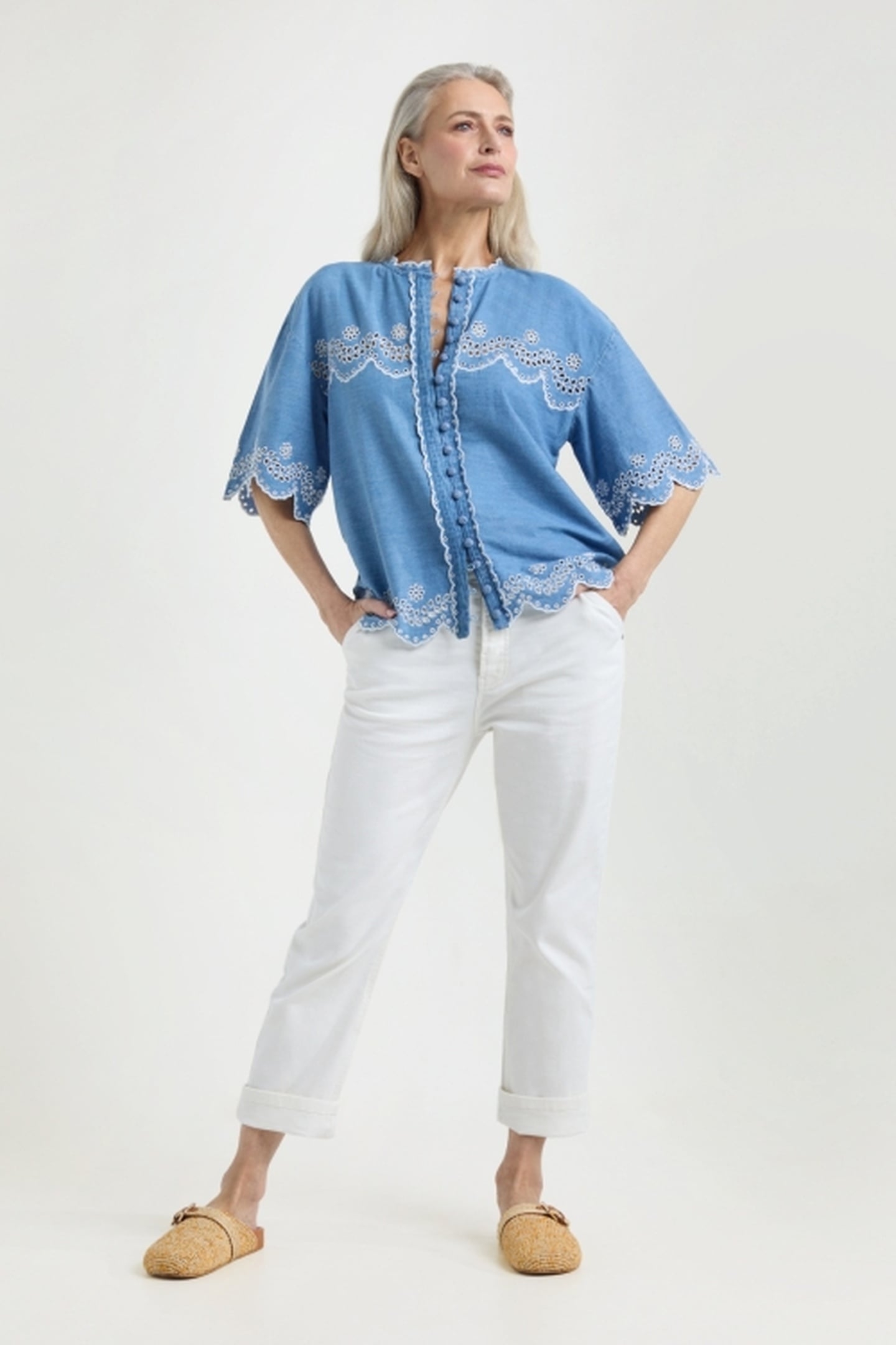 JUDITH BLOUSE LIGHT JEANS 2