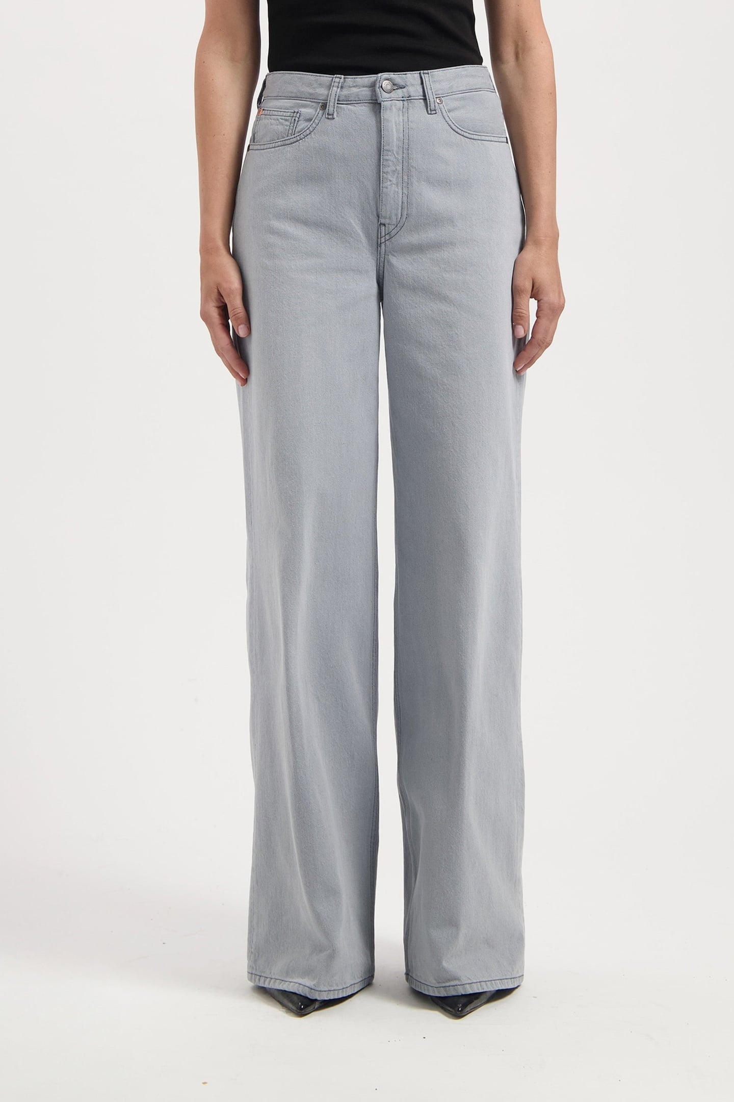 SARA HIGH LOOSE LIGHT GREY 1