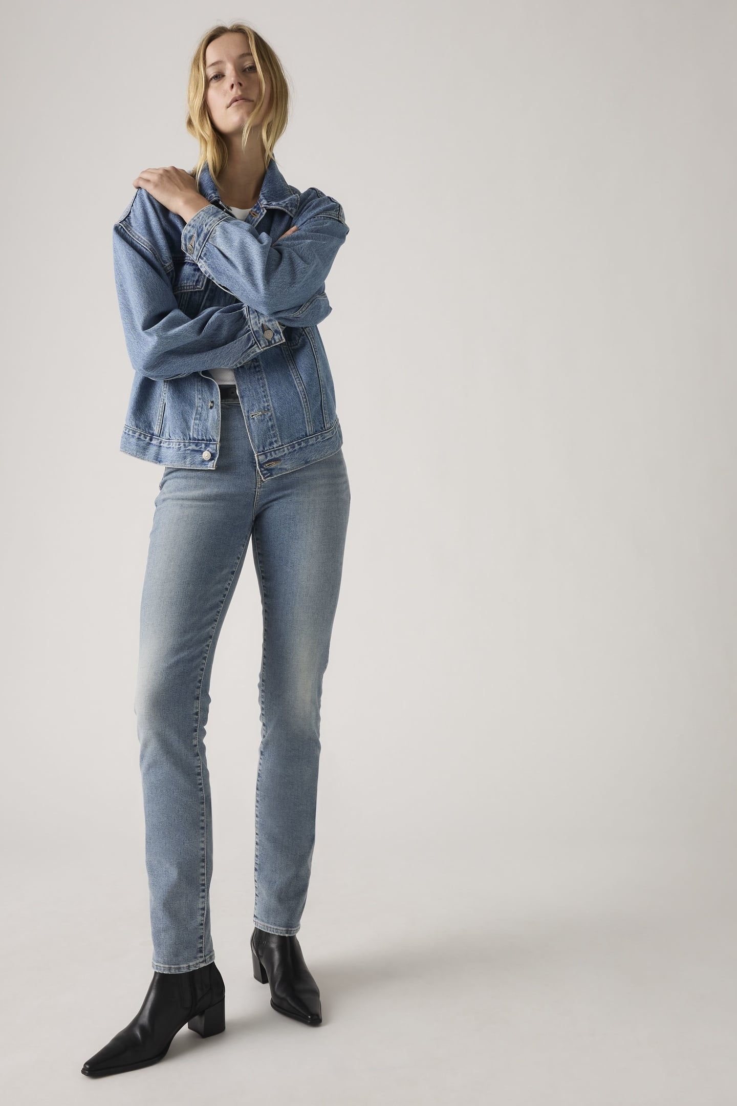 724 HIGH RISE STRAIGHT FAR UP 3