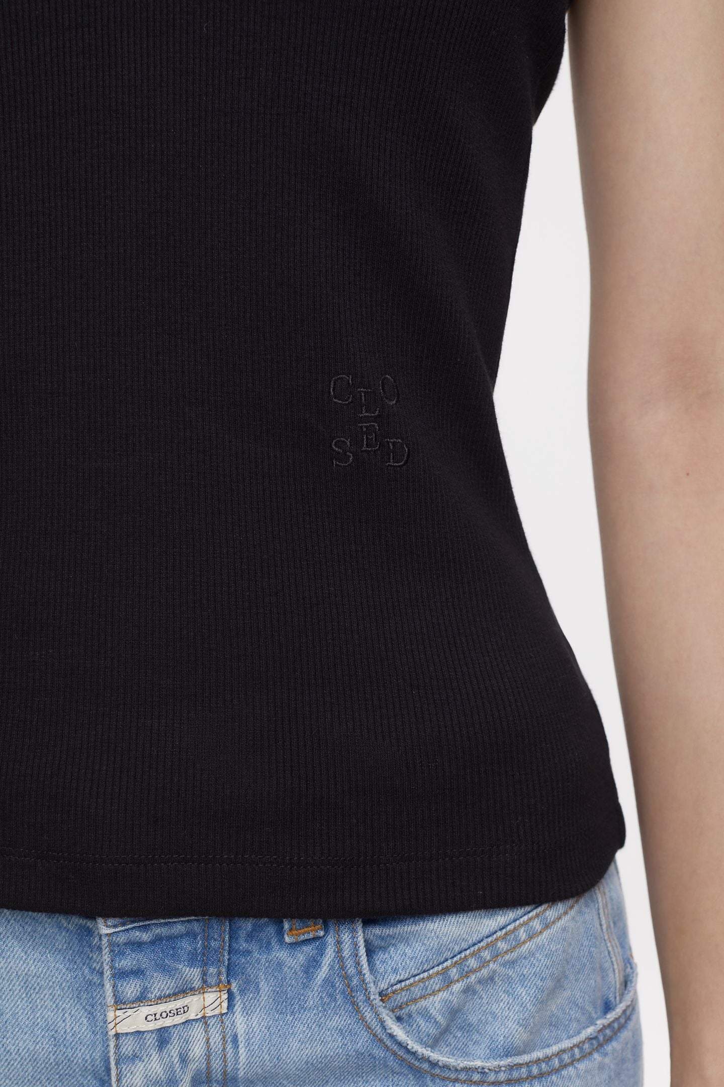 HALTER NECK TOP T-SHIRTS BLACK 7