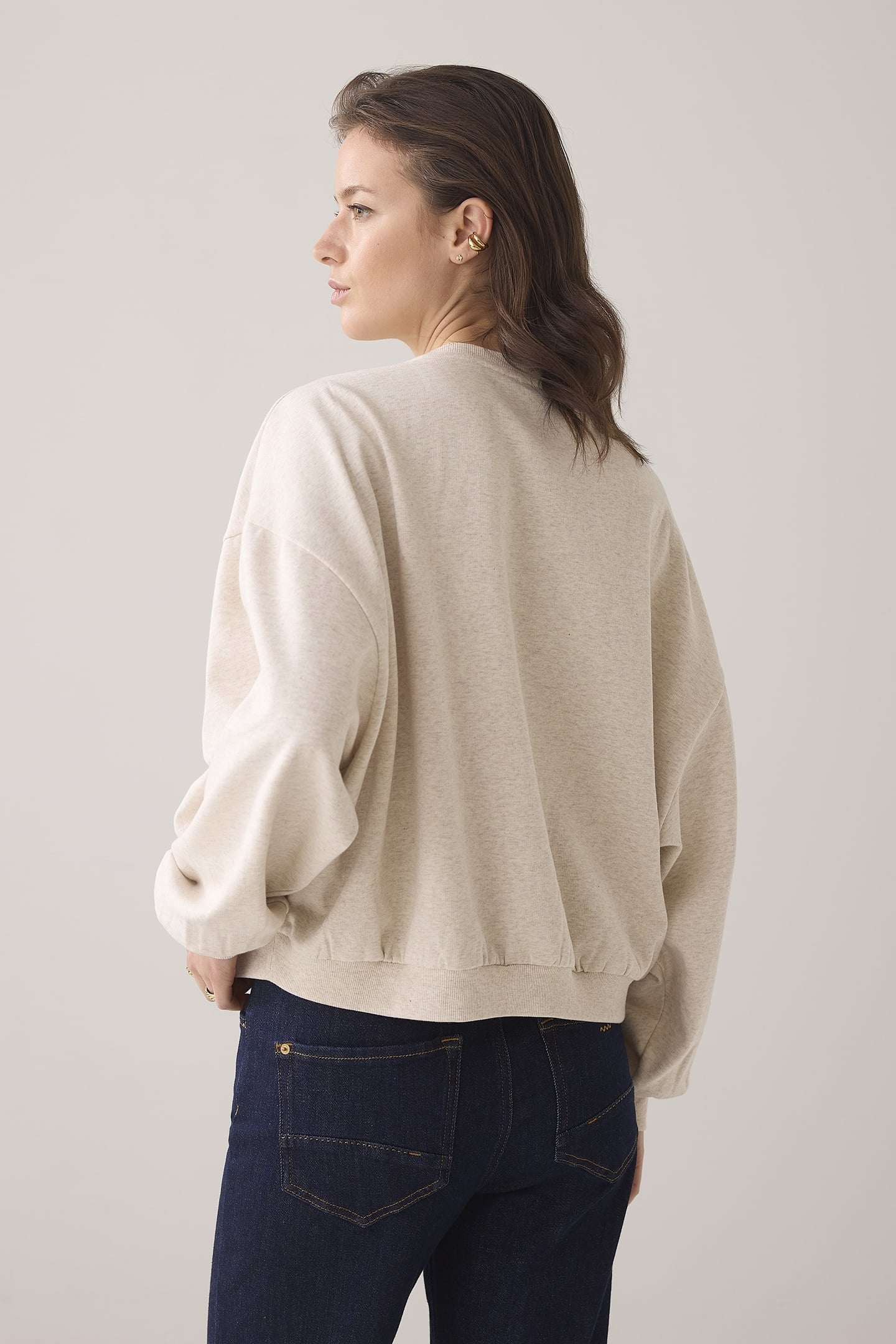 LONG SLEEVE EMBELLISHED SWEATSHIRT PEBBLE BEIGE 2